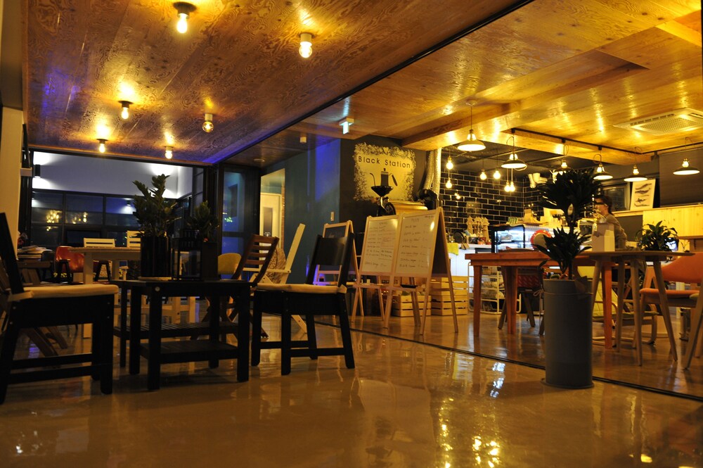 The White Station Guesthouse