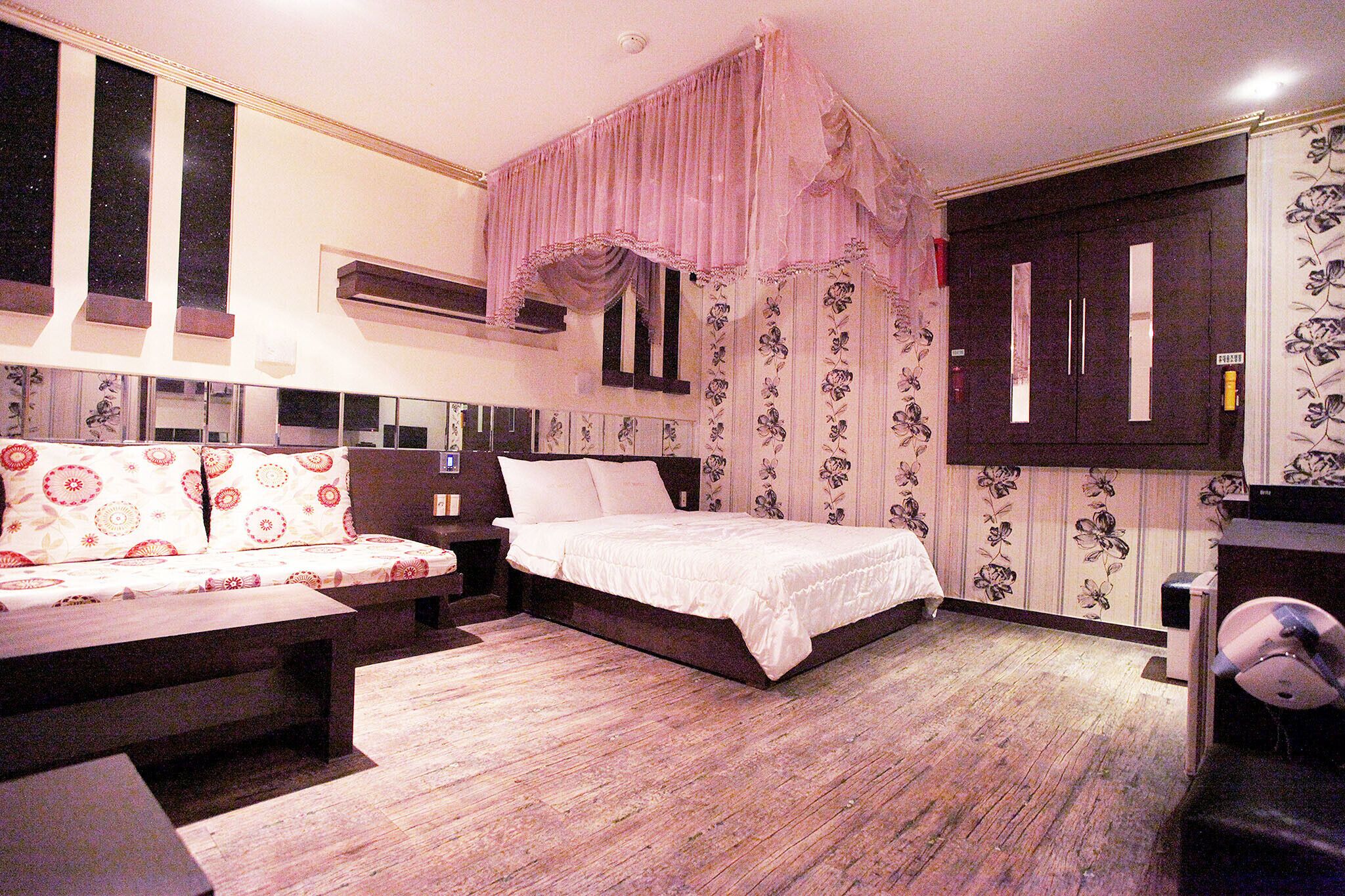 Art Motel