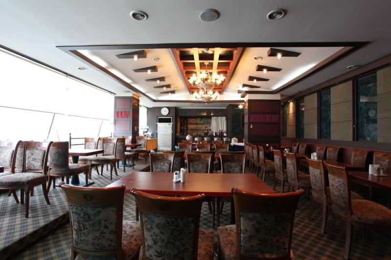 Central Hotel