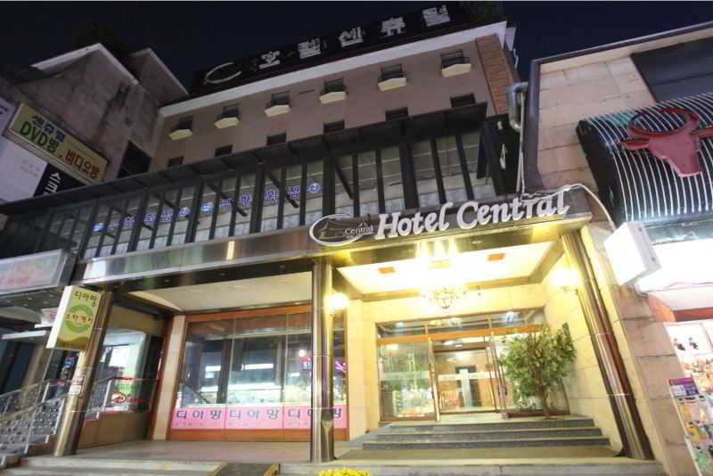 Central Hotel