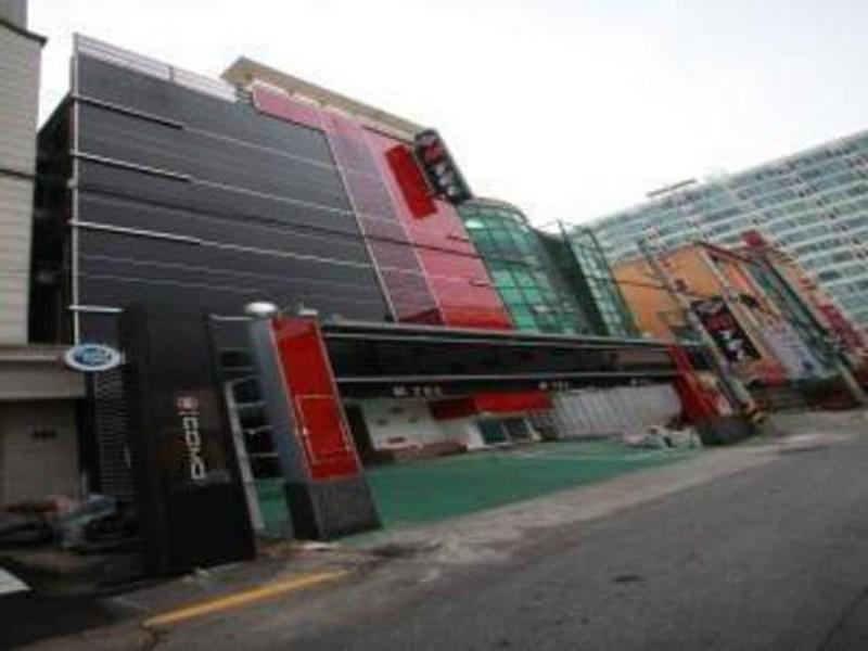 M Hotel