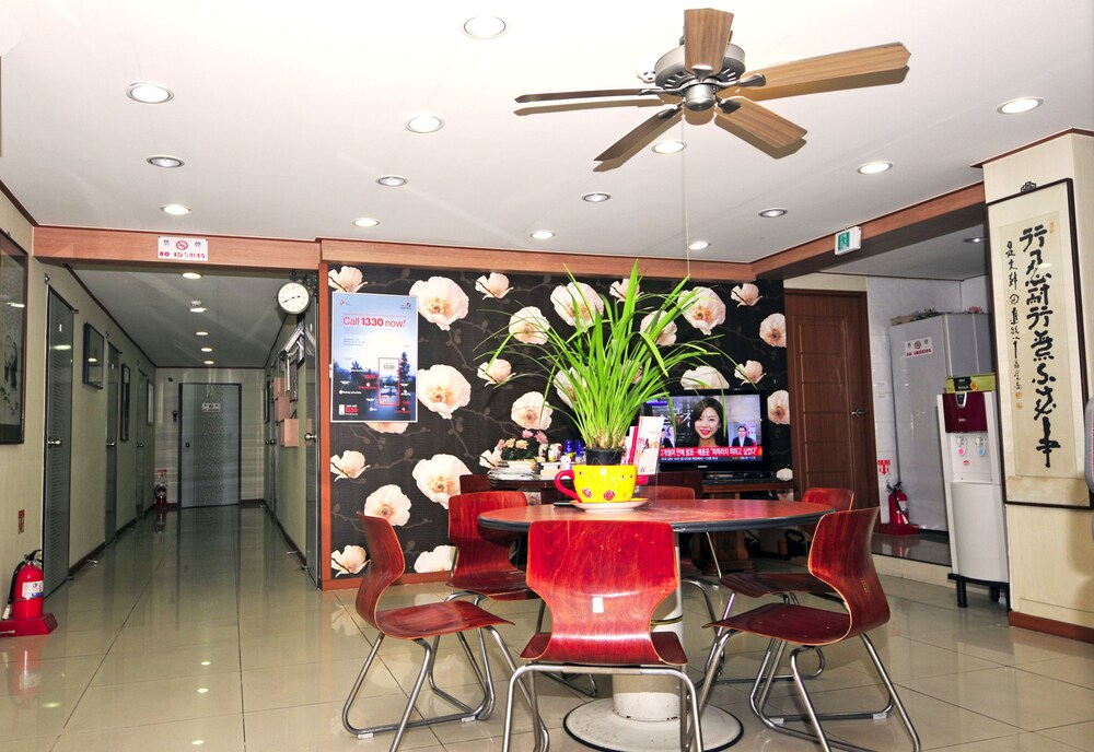 Hwaseong Guest House