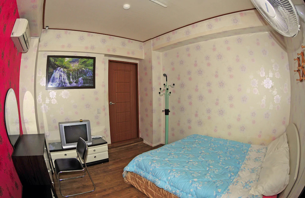 Hwaseong Guest House