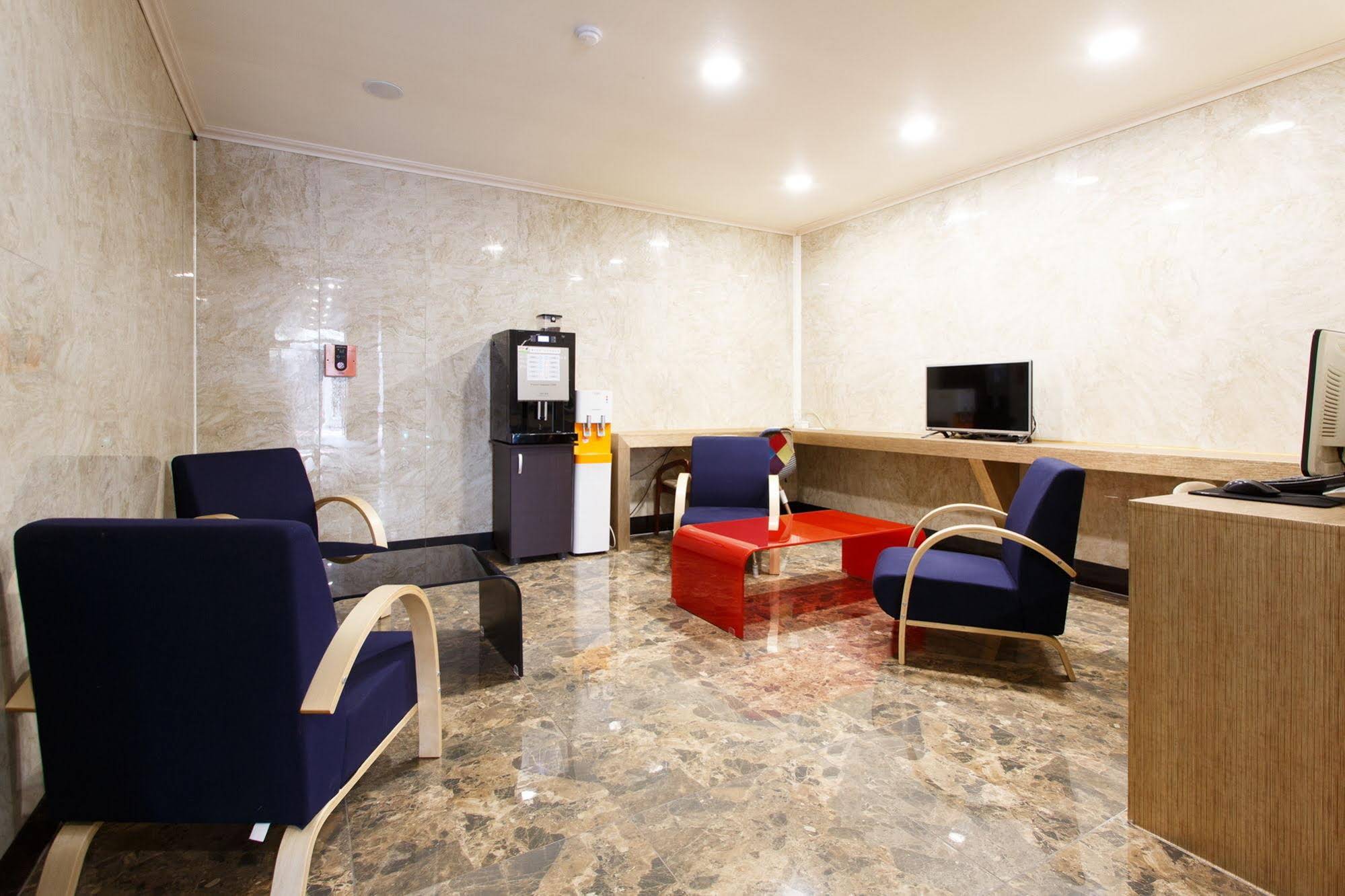 I.Y Hotel