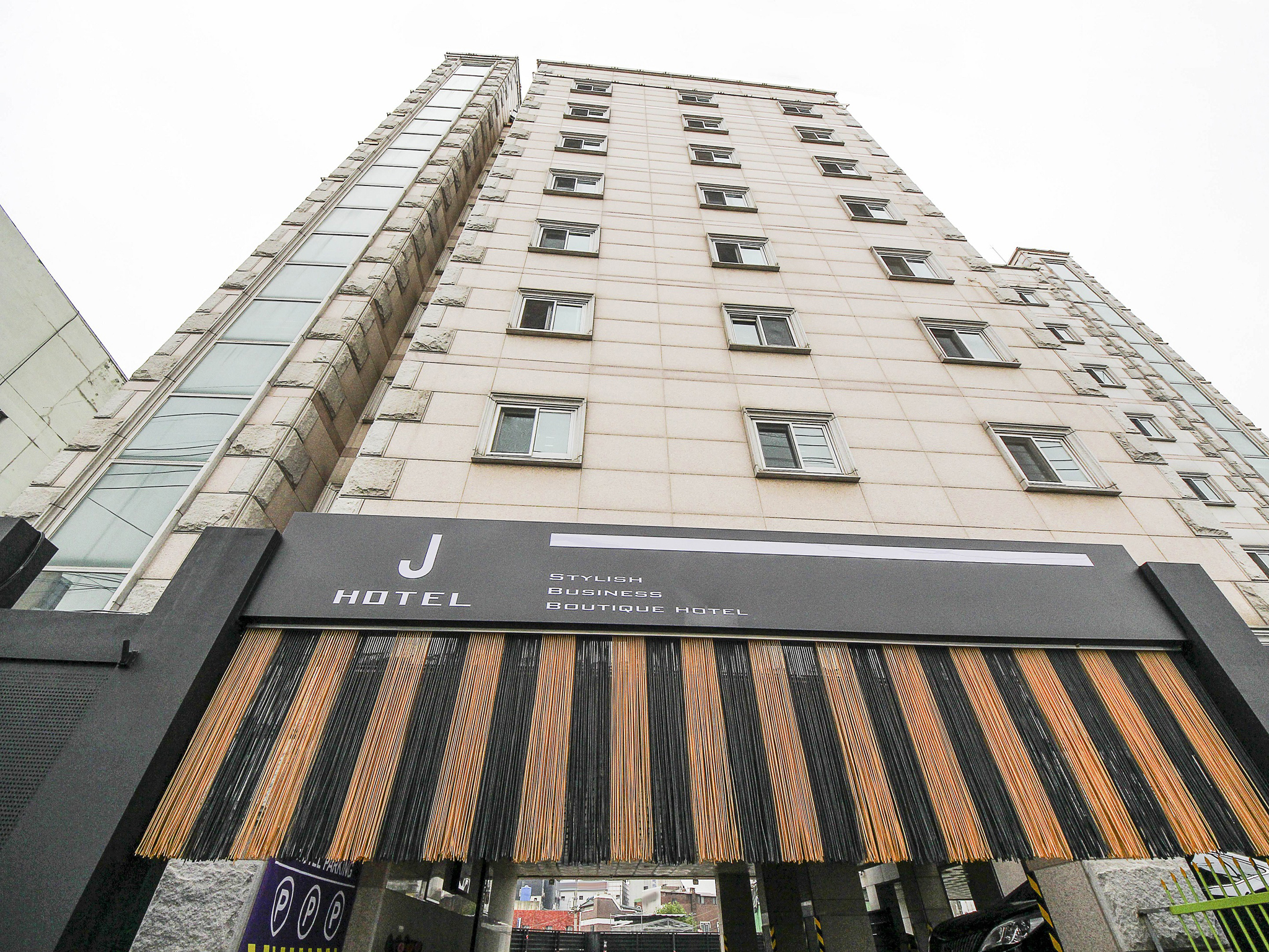 J Hotel Suwon