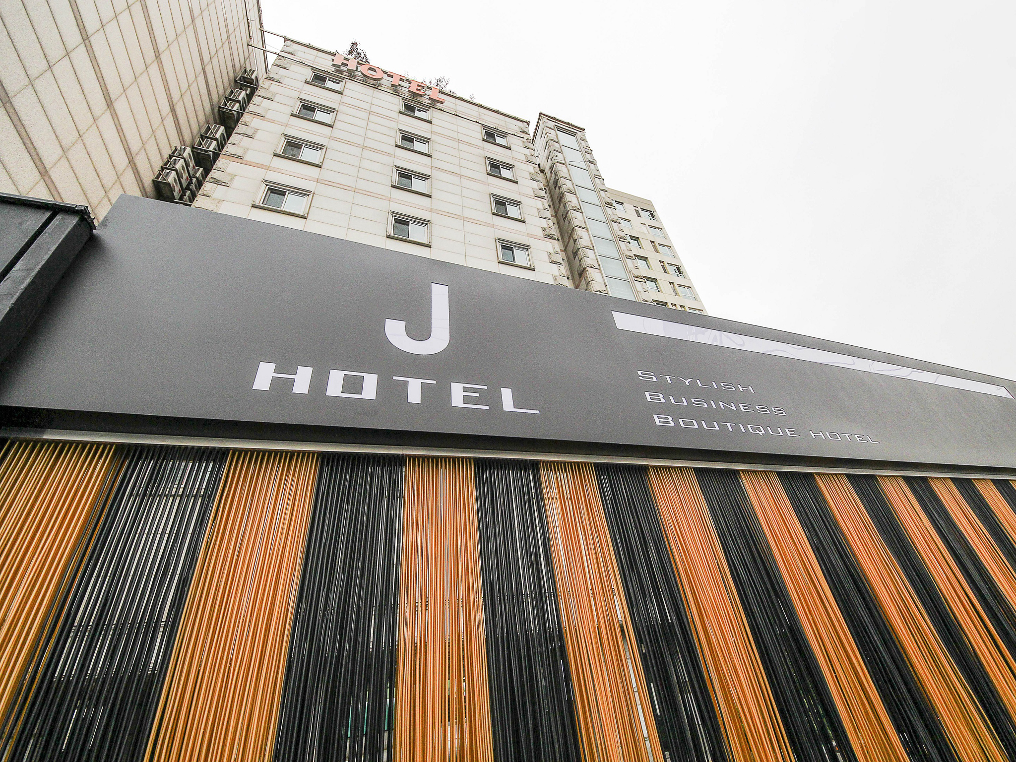 J Hotel Suwon
