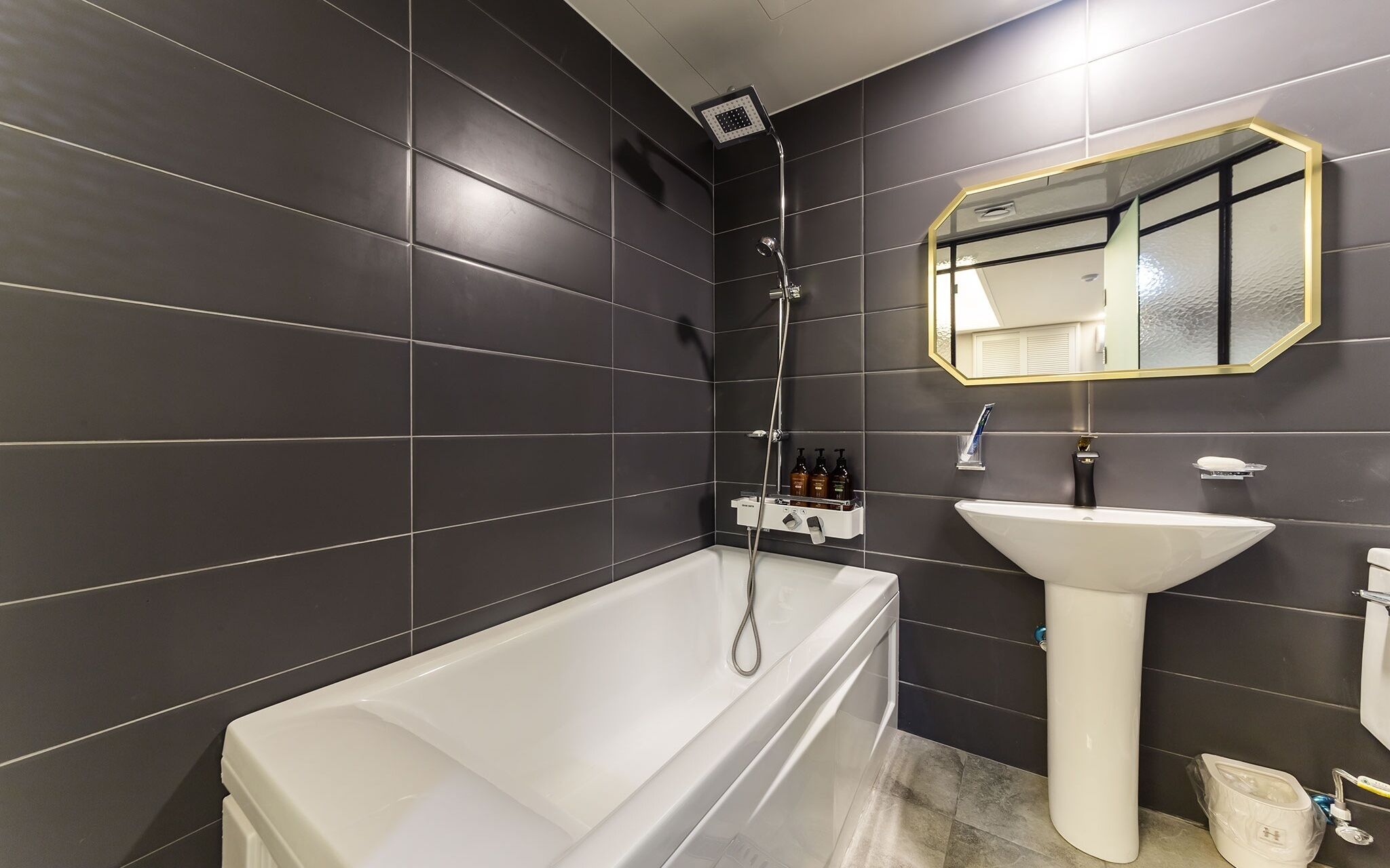 Suwon City Hall Station Dean