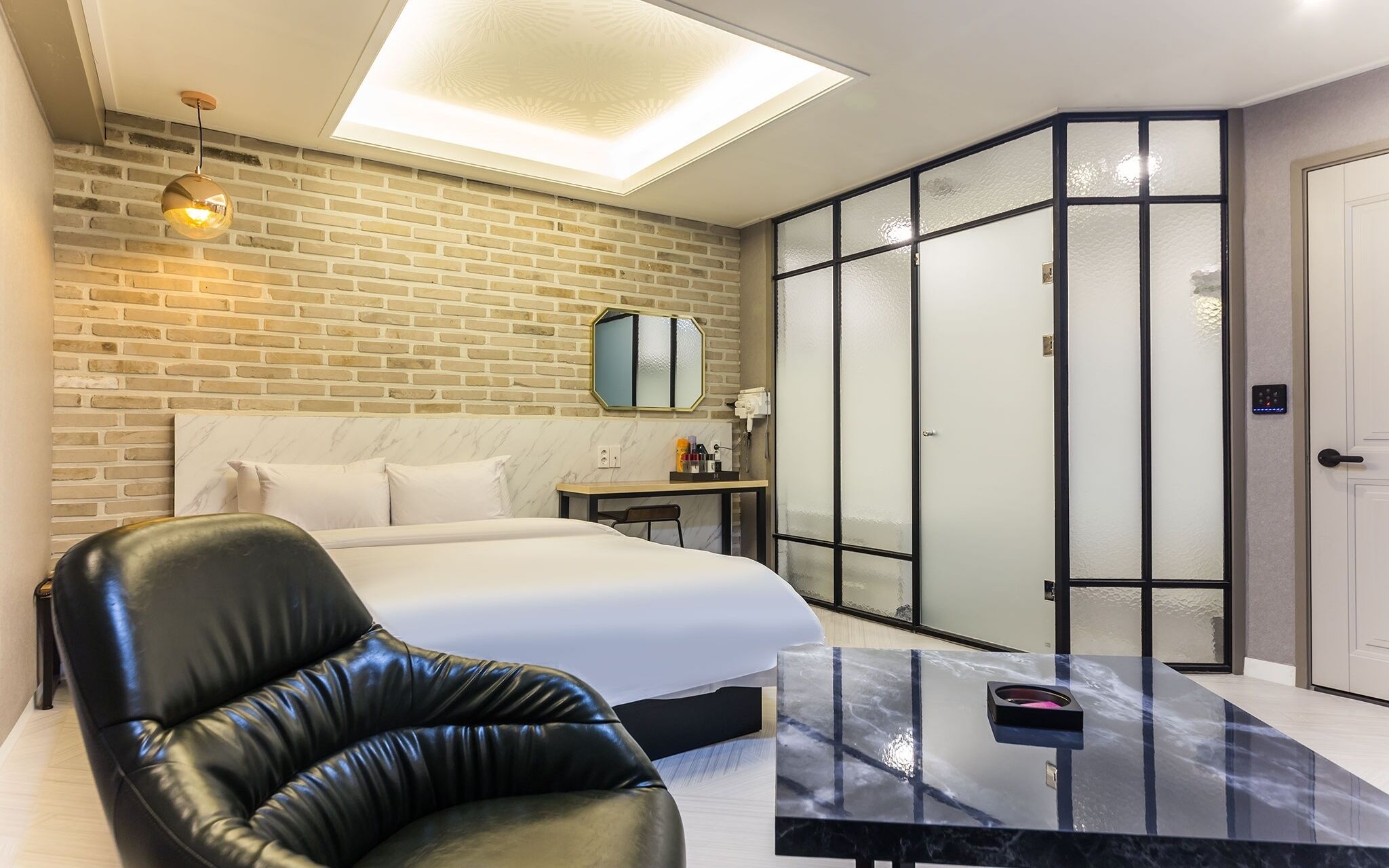 Suwon City Hall Station Dean