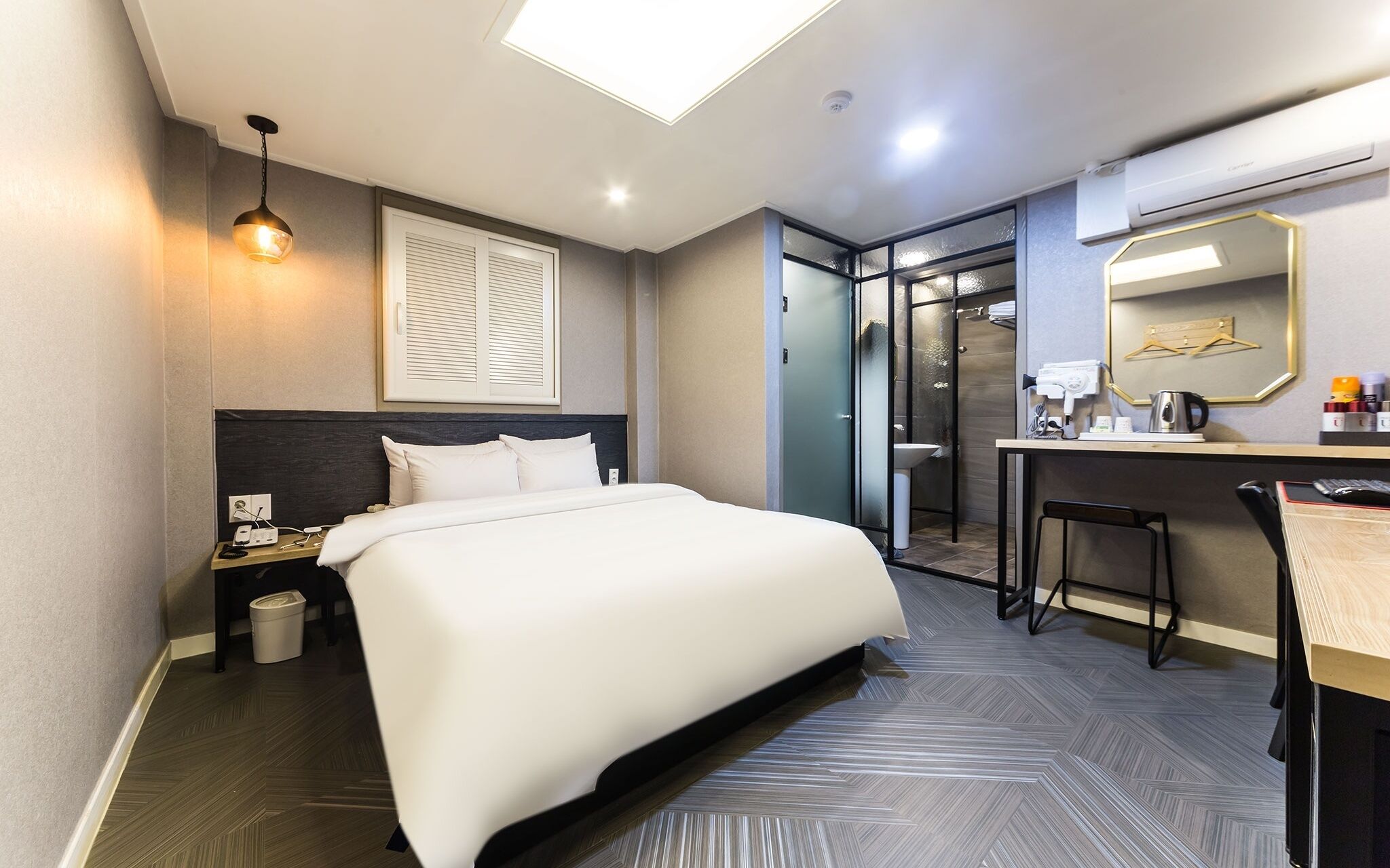 Suwon City Hall Station Dean