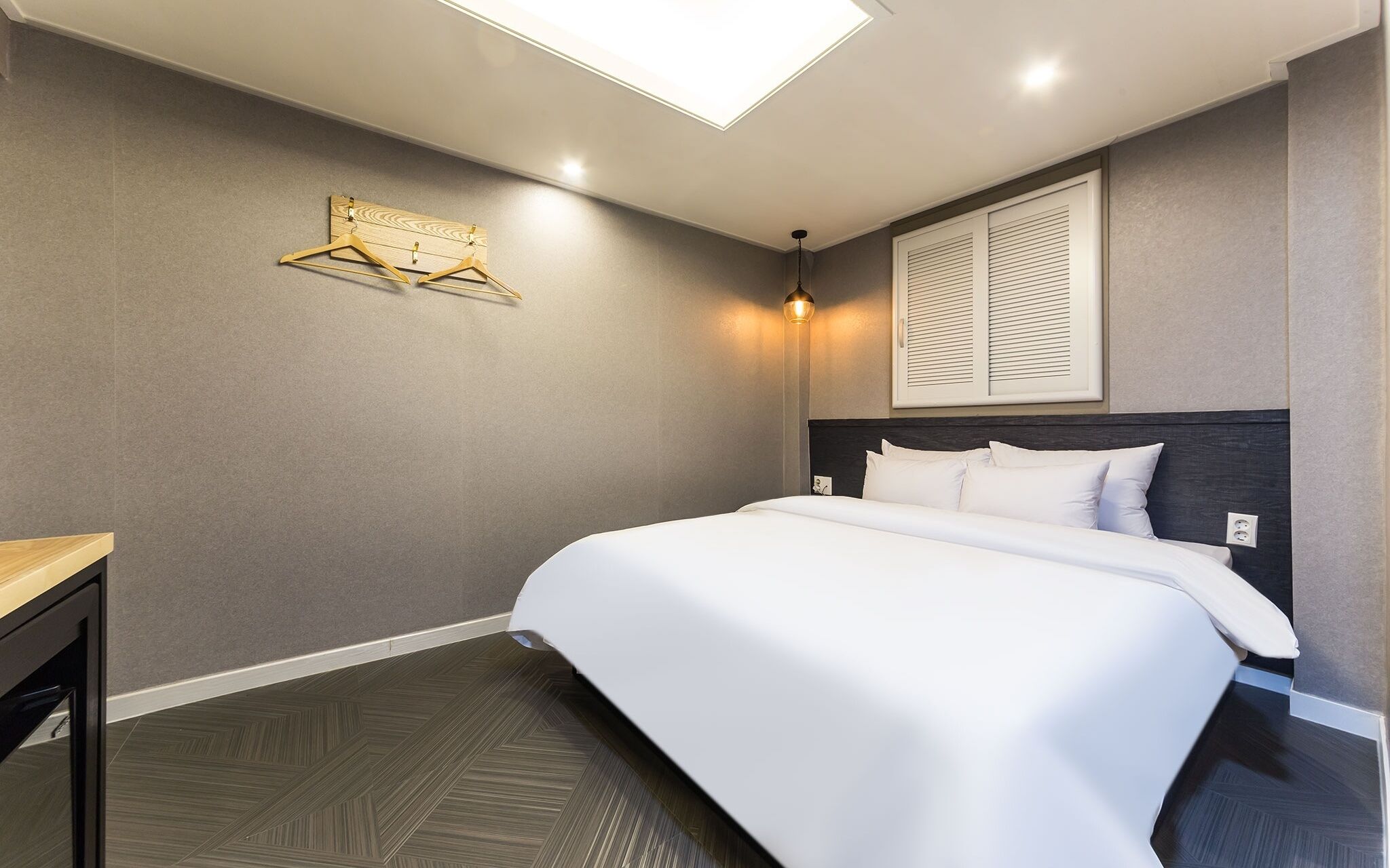 Suwon City Hall Station Dean