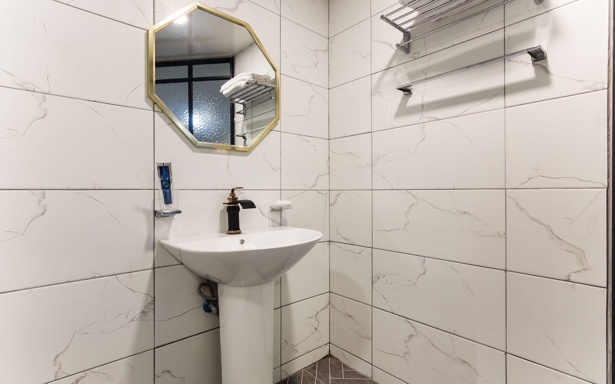 Suwon City Hall Station Dean