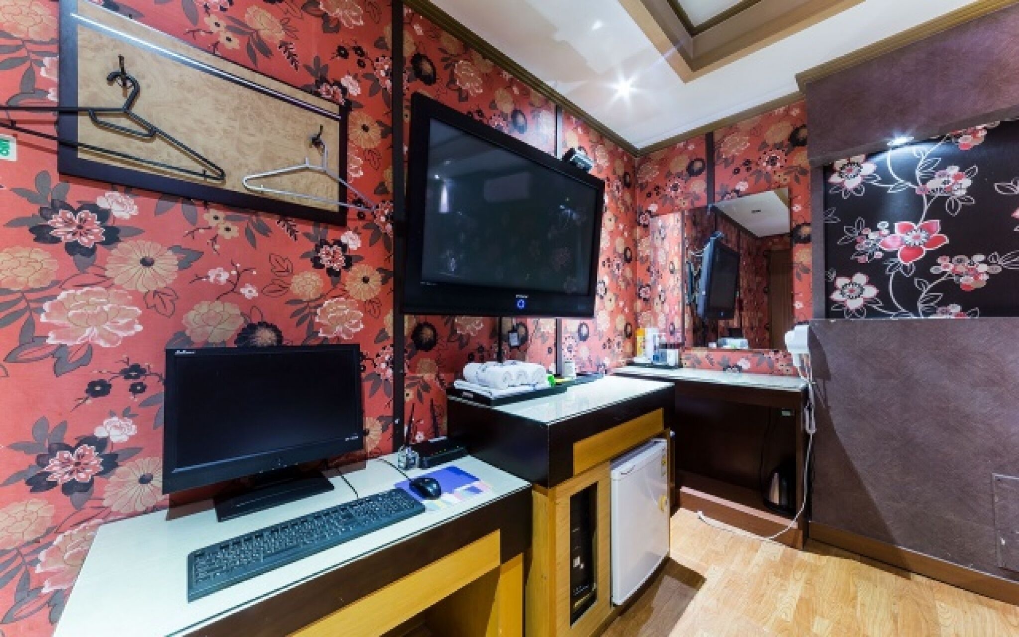 Suwon City Hall Station Soo