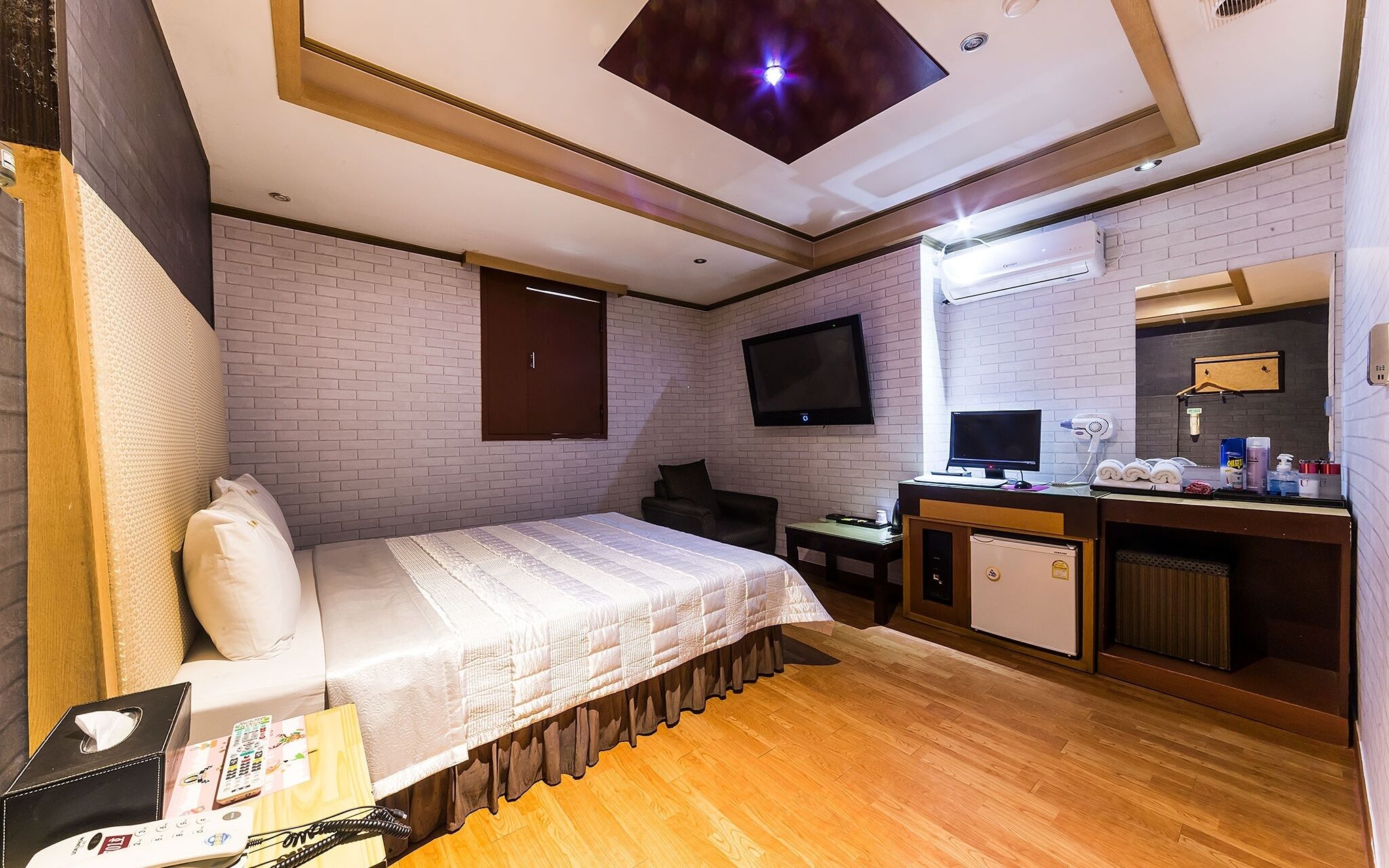 Suwon City Hall Station Soo