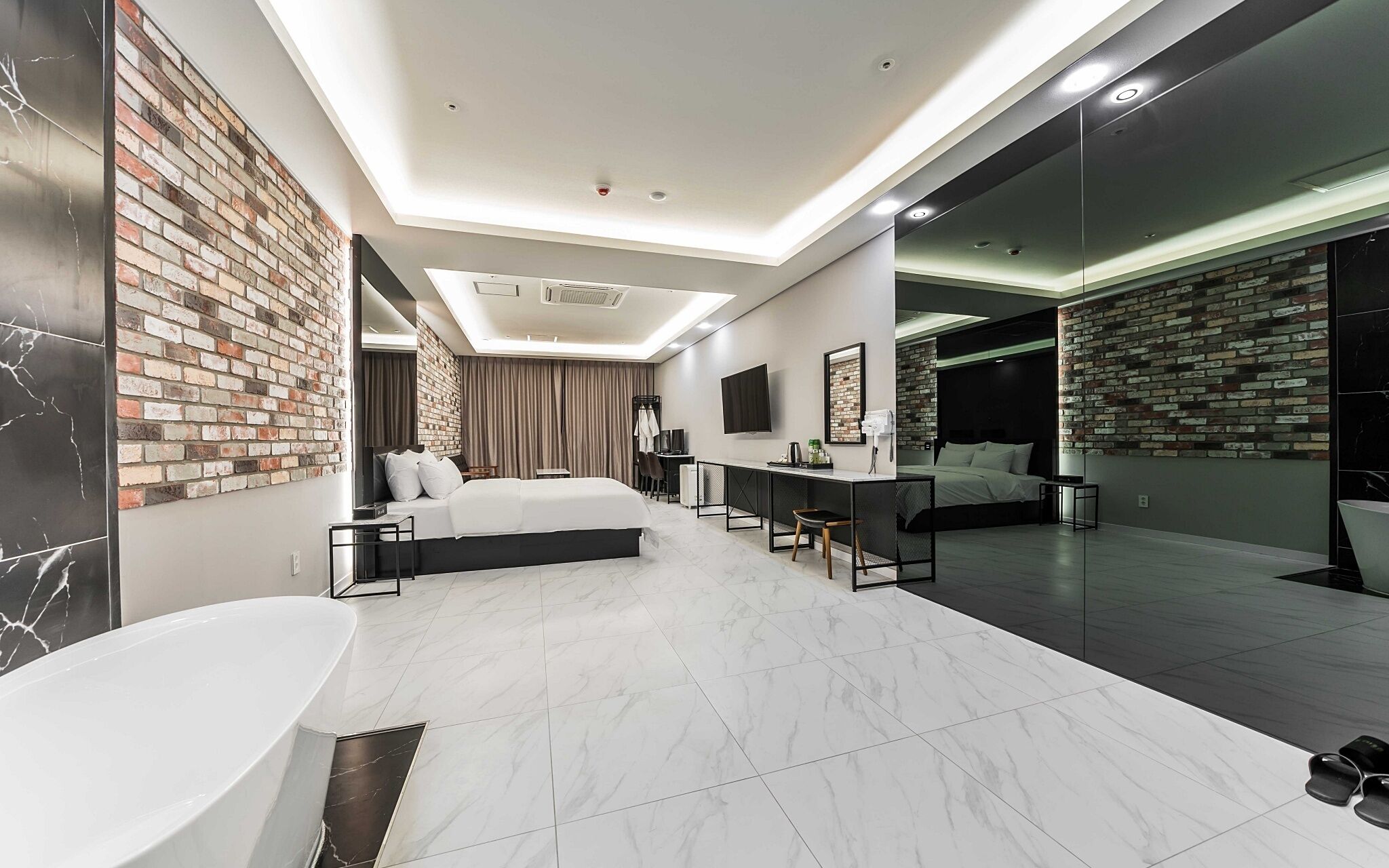 Suwon Homaesil Star Hotel