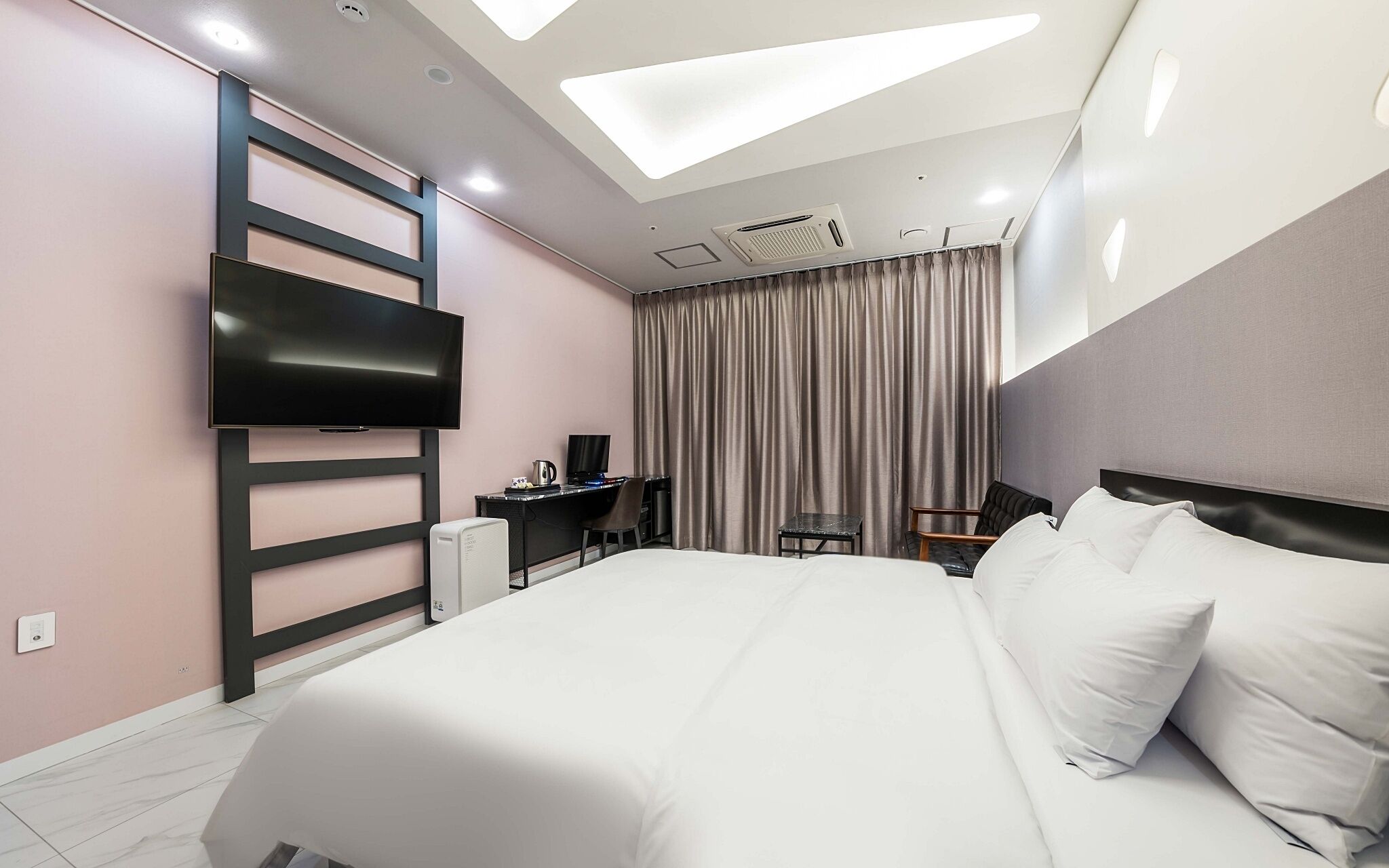 Suwon Homaesil Star Hotel