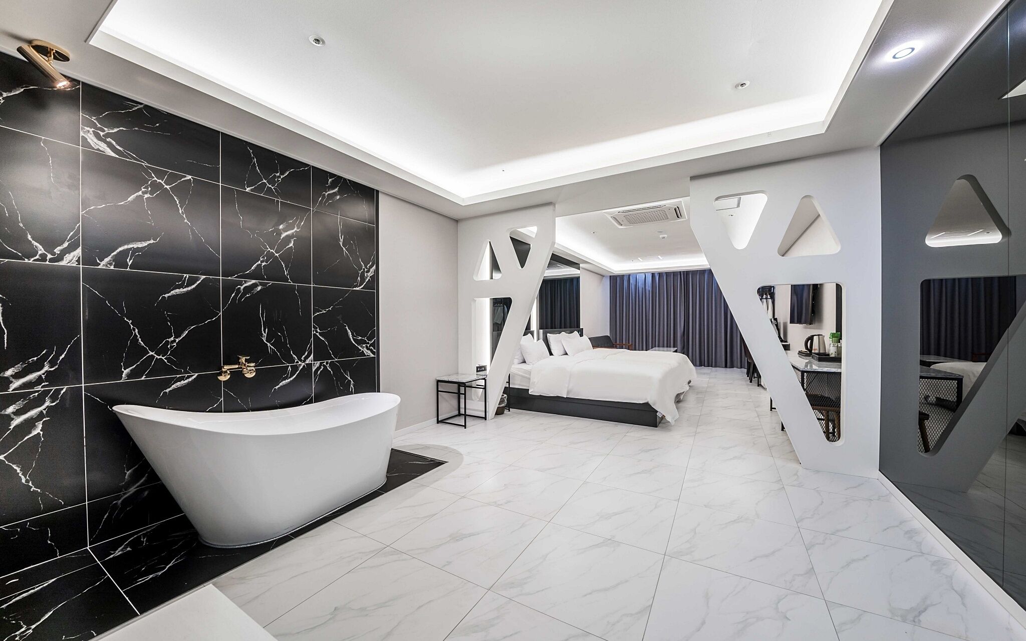 Suwon Homaesil Star Hotel