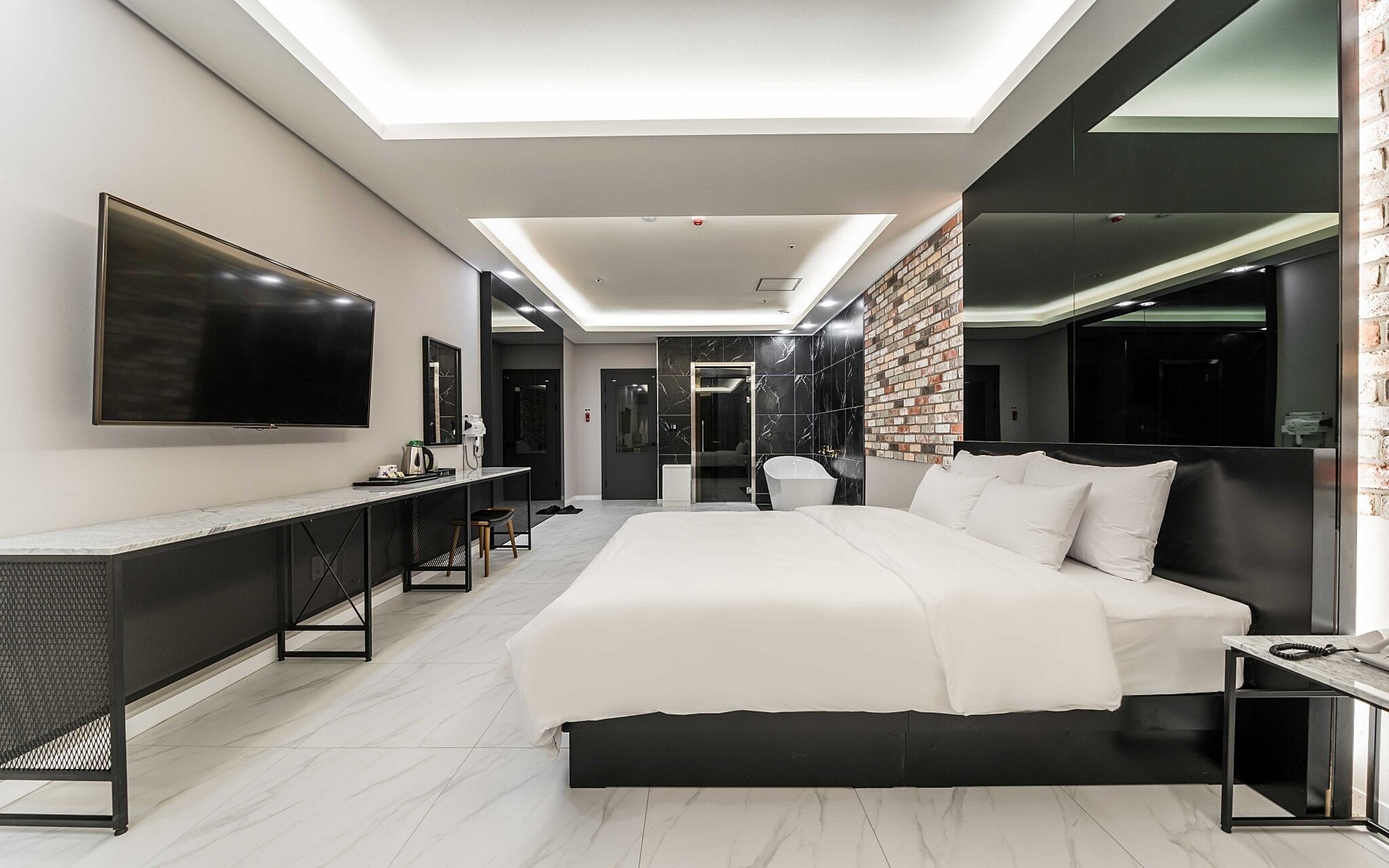 Suwon Homaesil Star Hotel