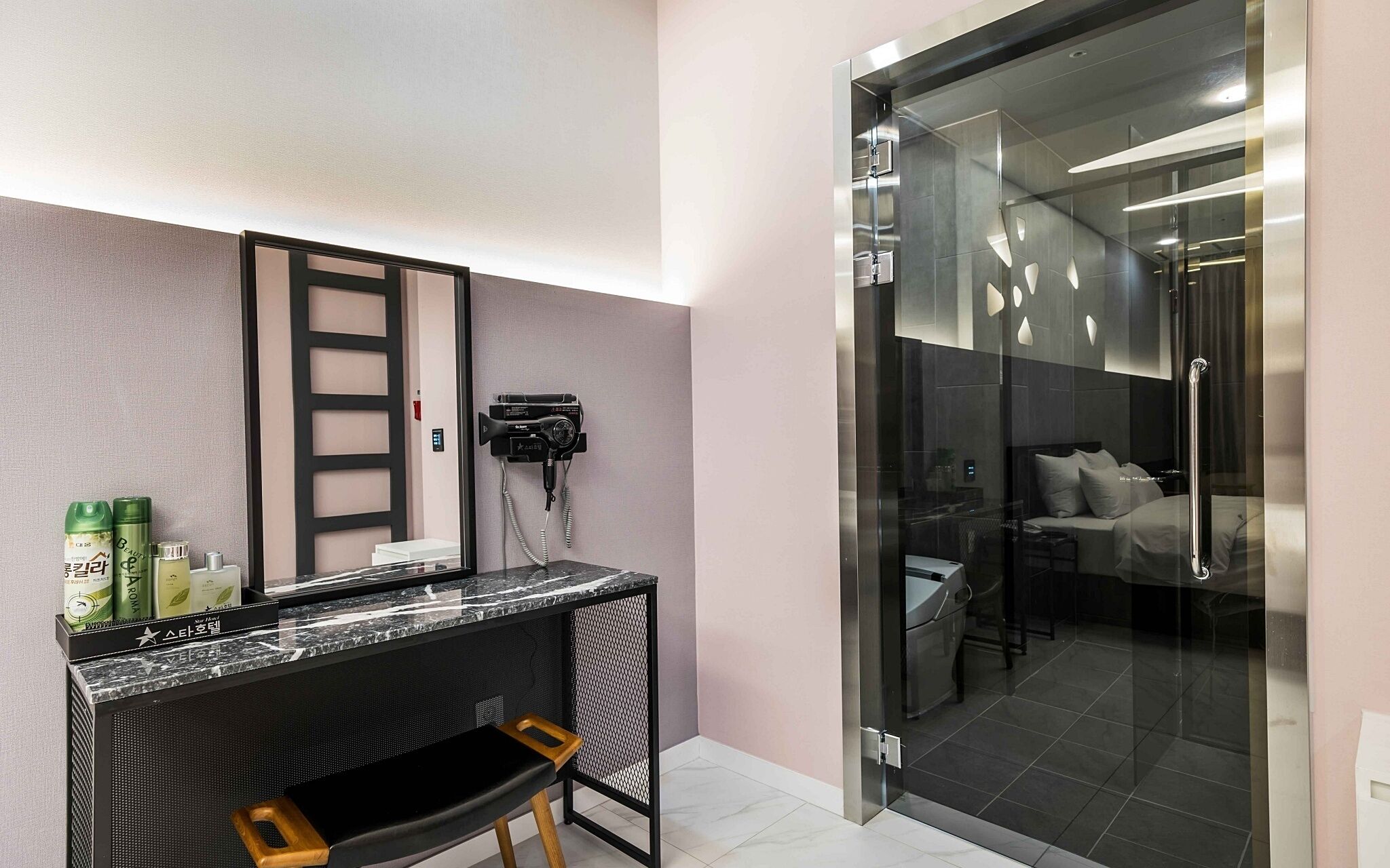 Suwon Homaesil Star Hotel