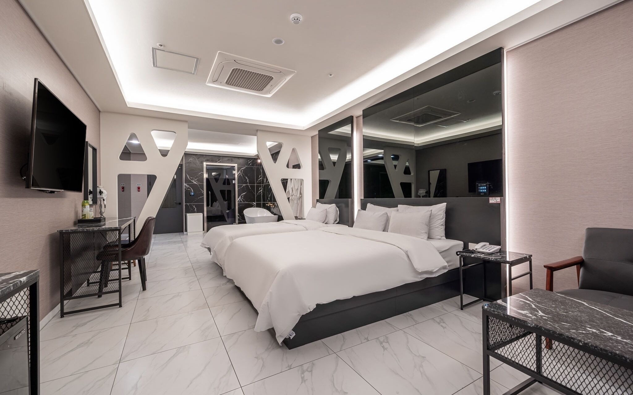 Suwon Homaesil Star Hotel