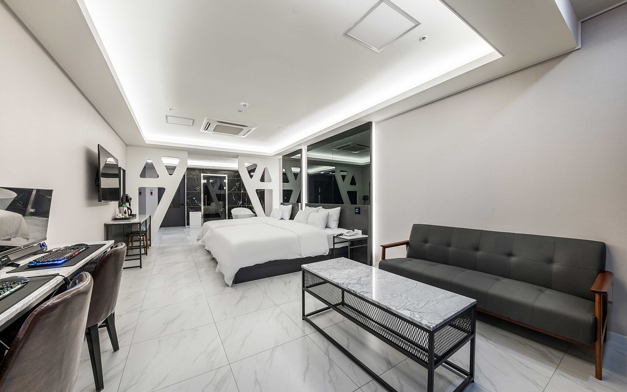 Suwon Homaesil Star Hotel