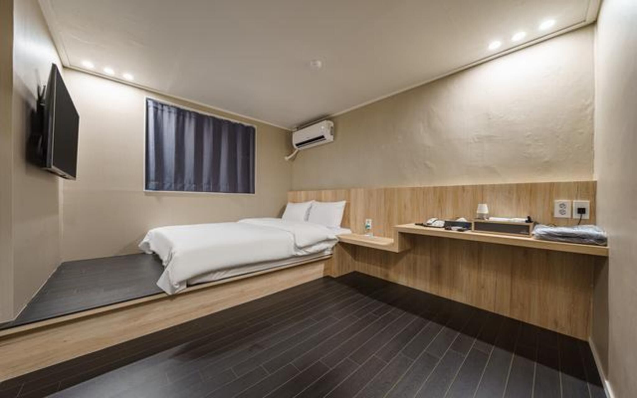 Suwon Movie Motel