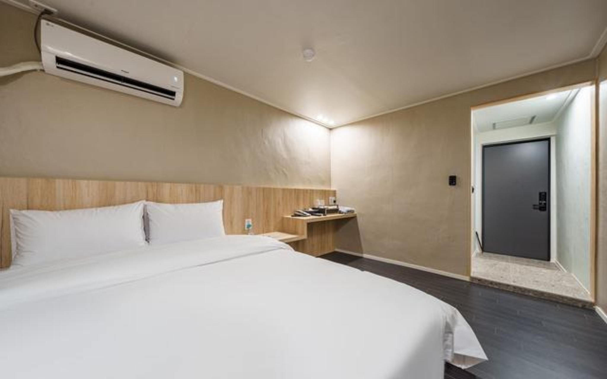 Suwon Movie Motel