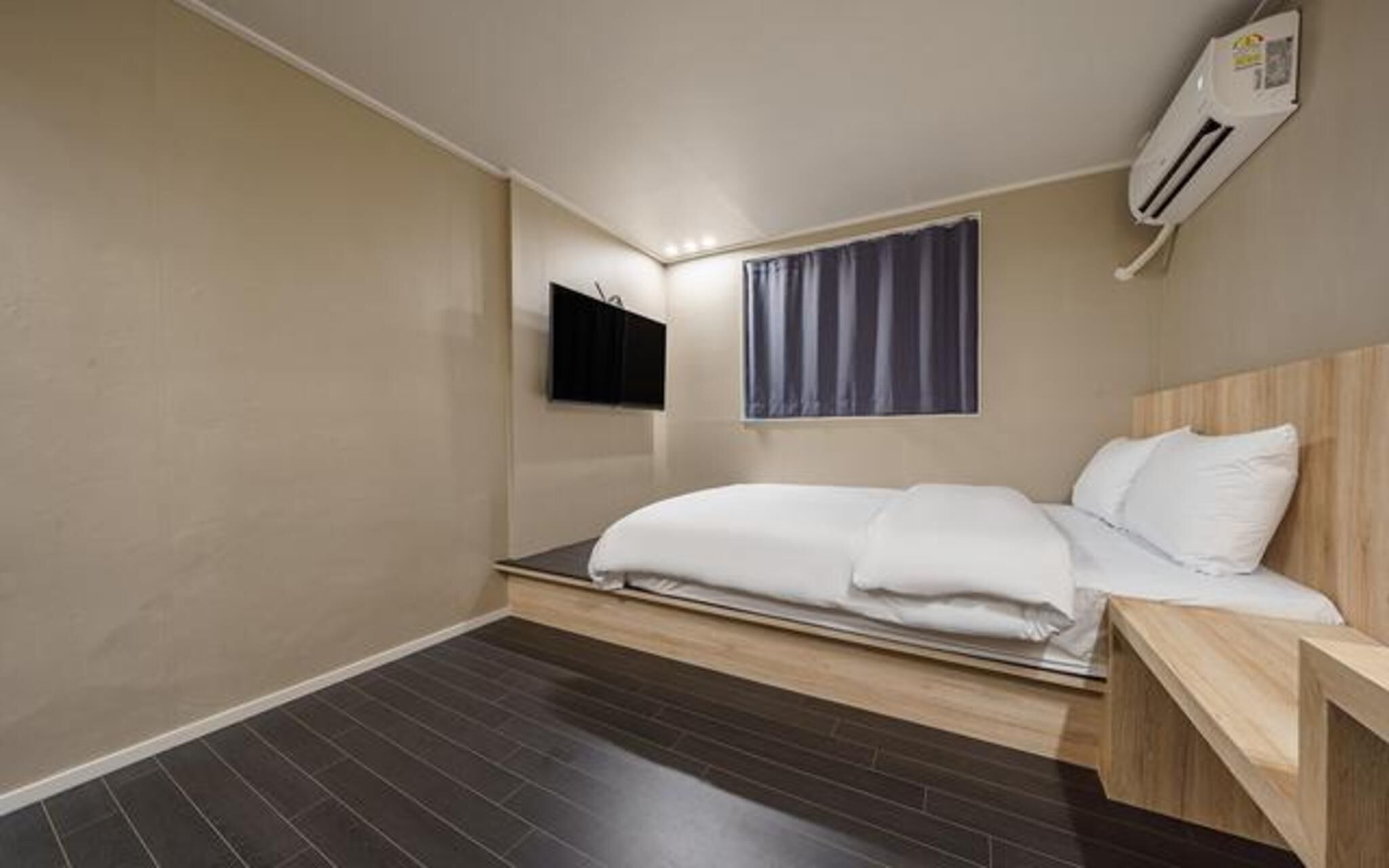 Suwon Movie Motel