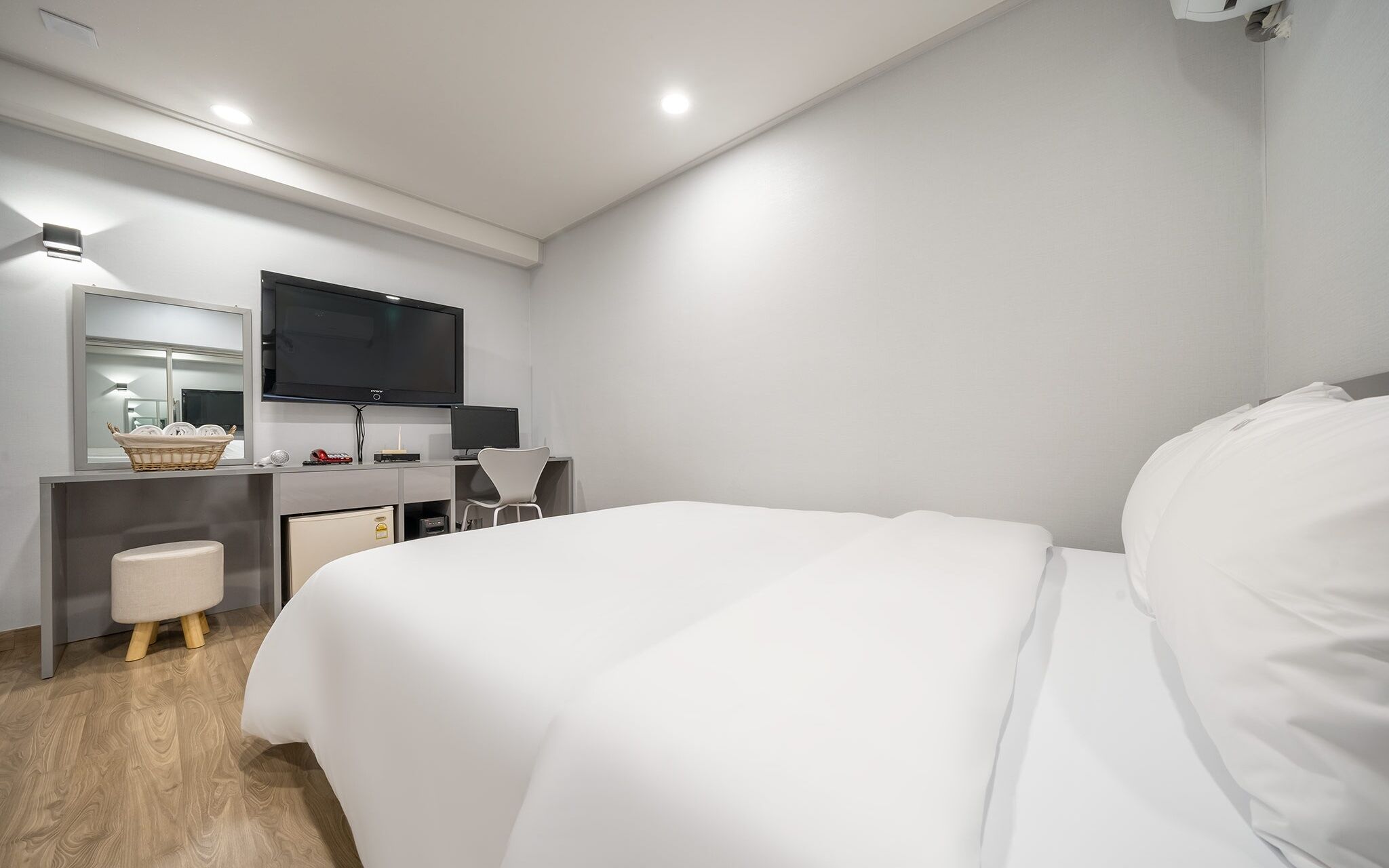 Suwon SR Hotel