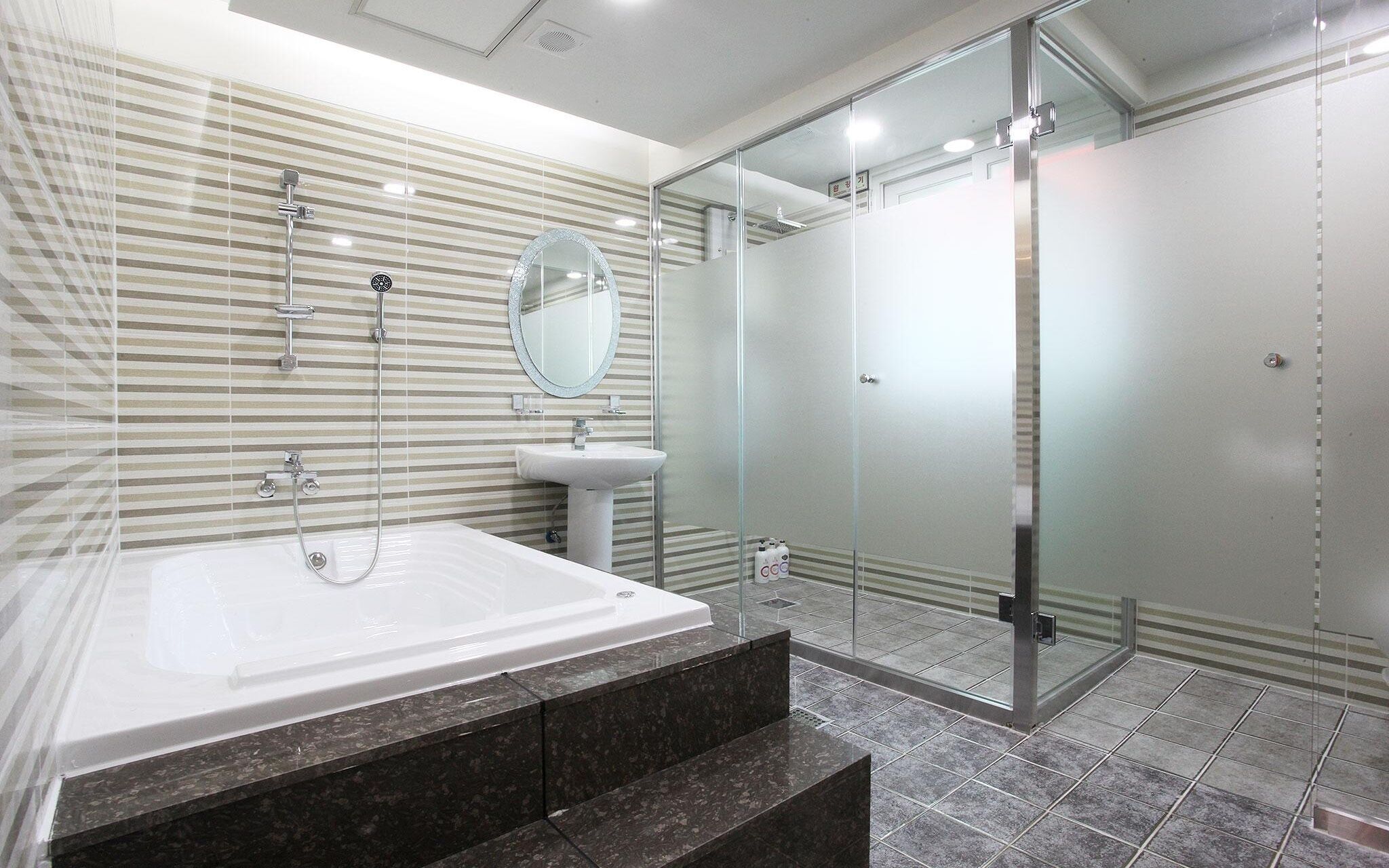 Suwon Station Provence 22st