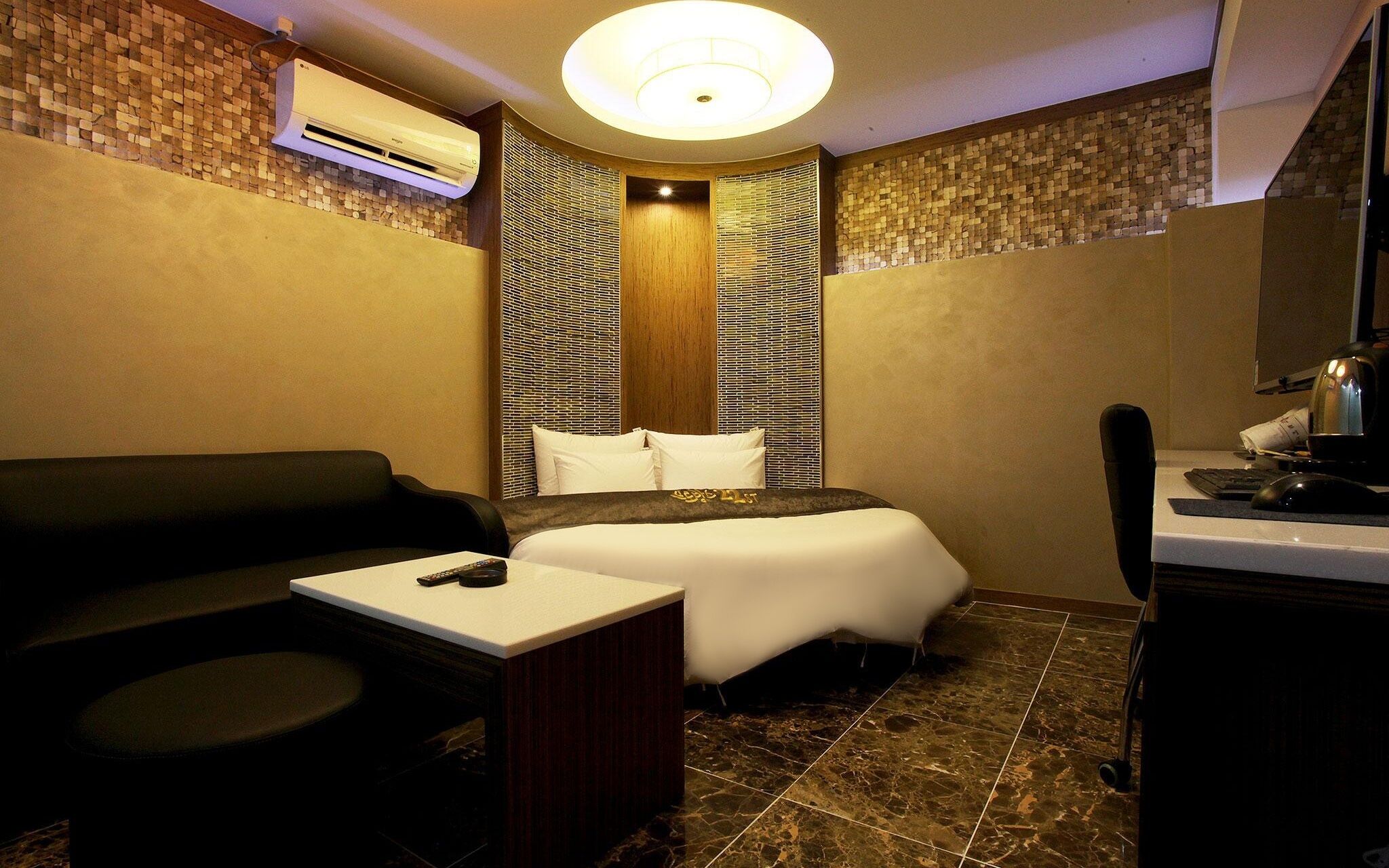 Suwon Station Provence 22st