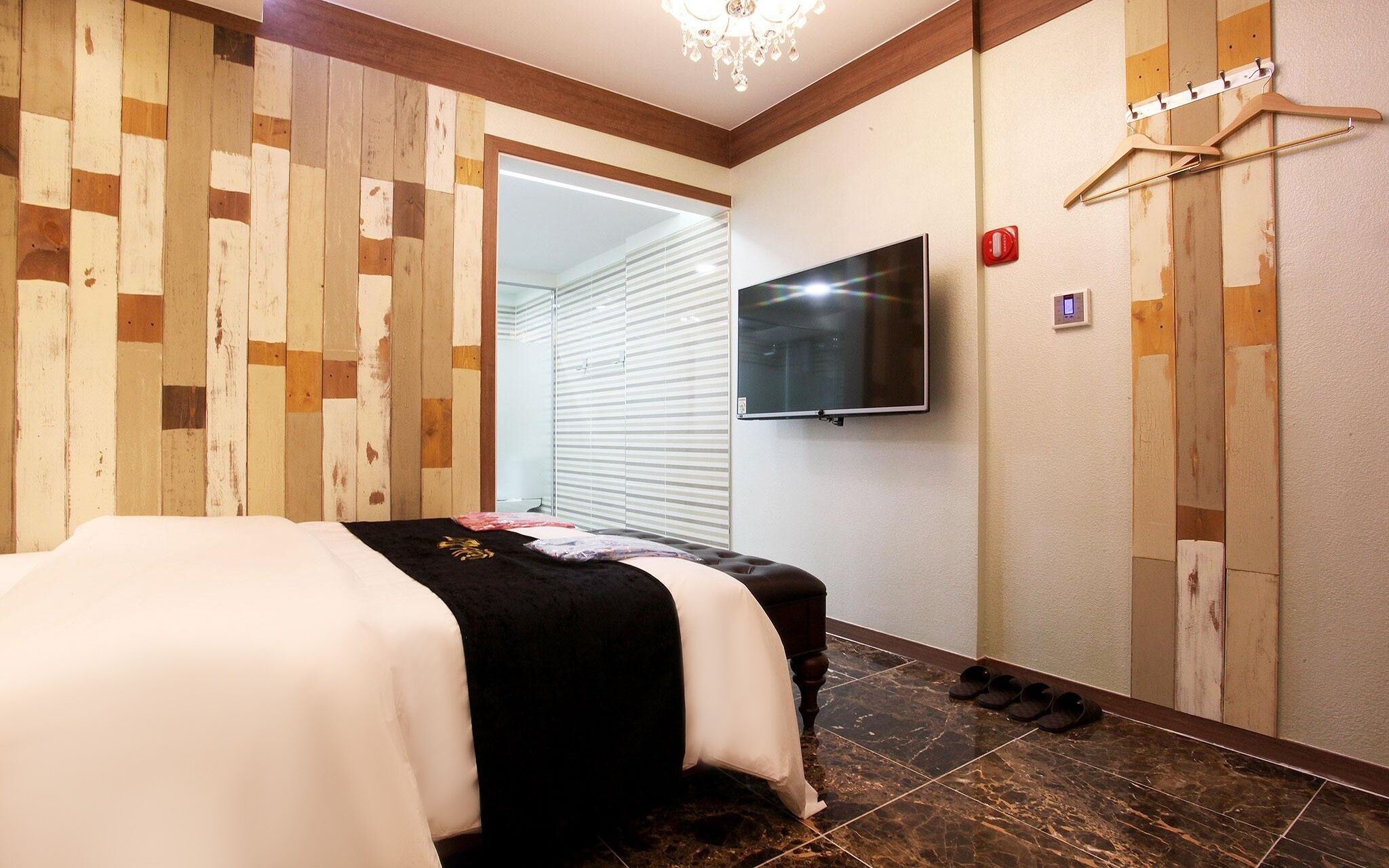 Suwon Station Provence 22st