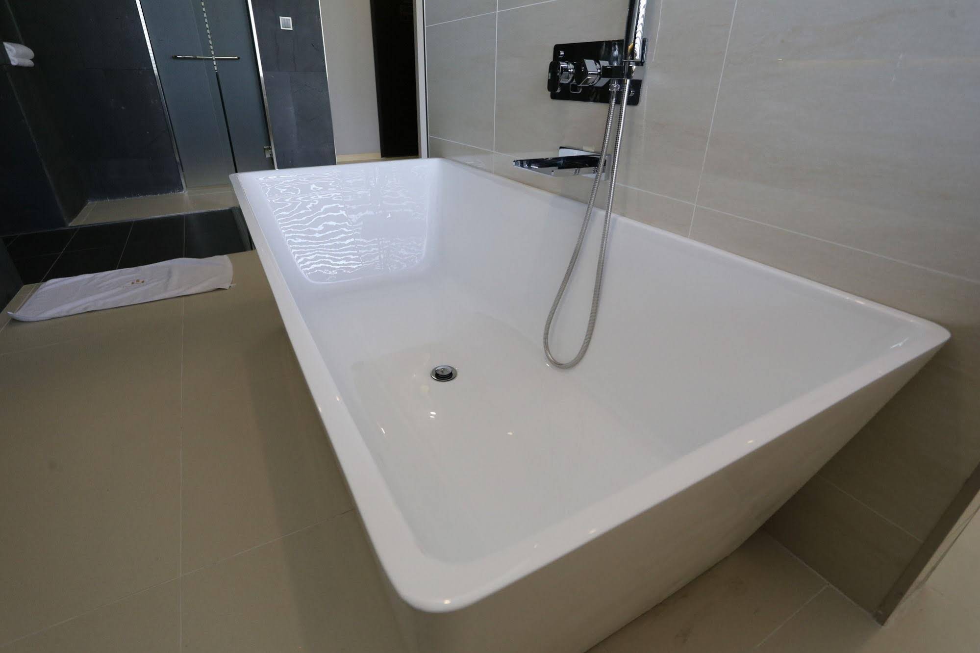 Suwon Top Cloud Hotel