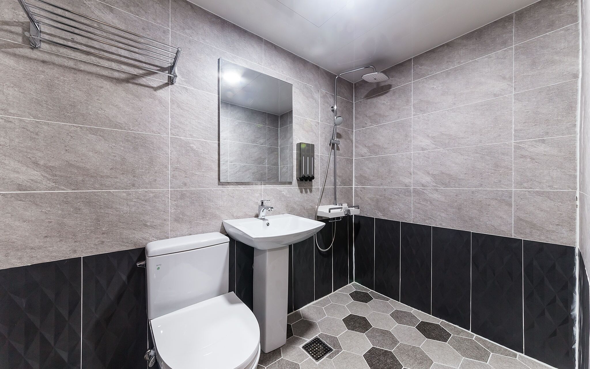 Suwon Yeongtong K Hotel