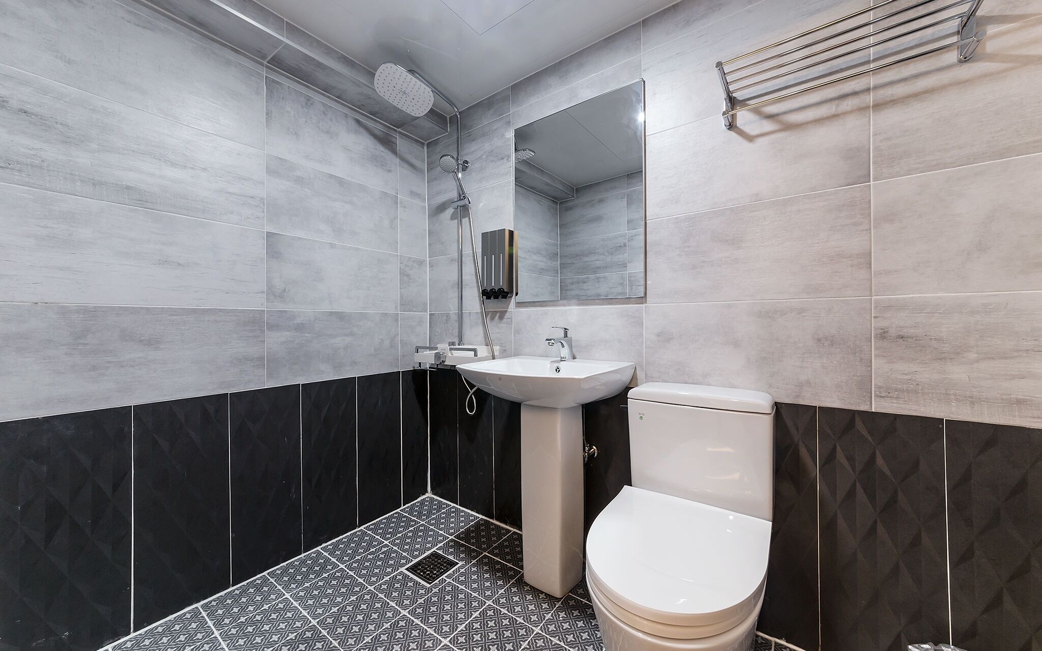 Suwon Yeongtong K Hotel