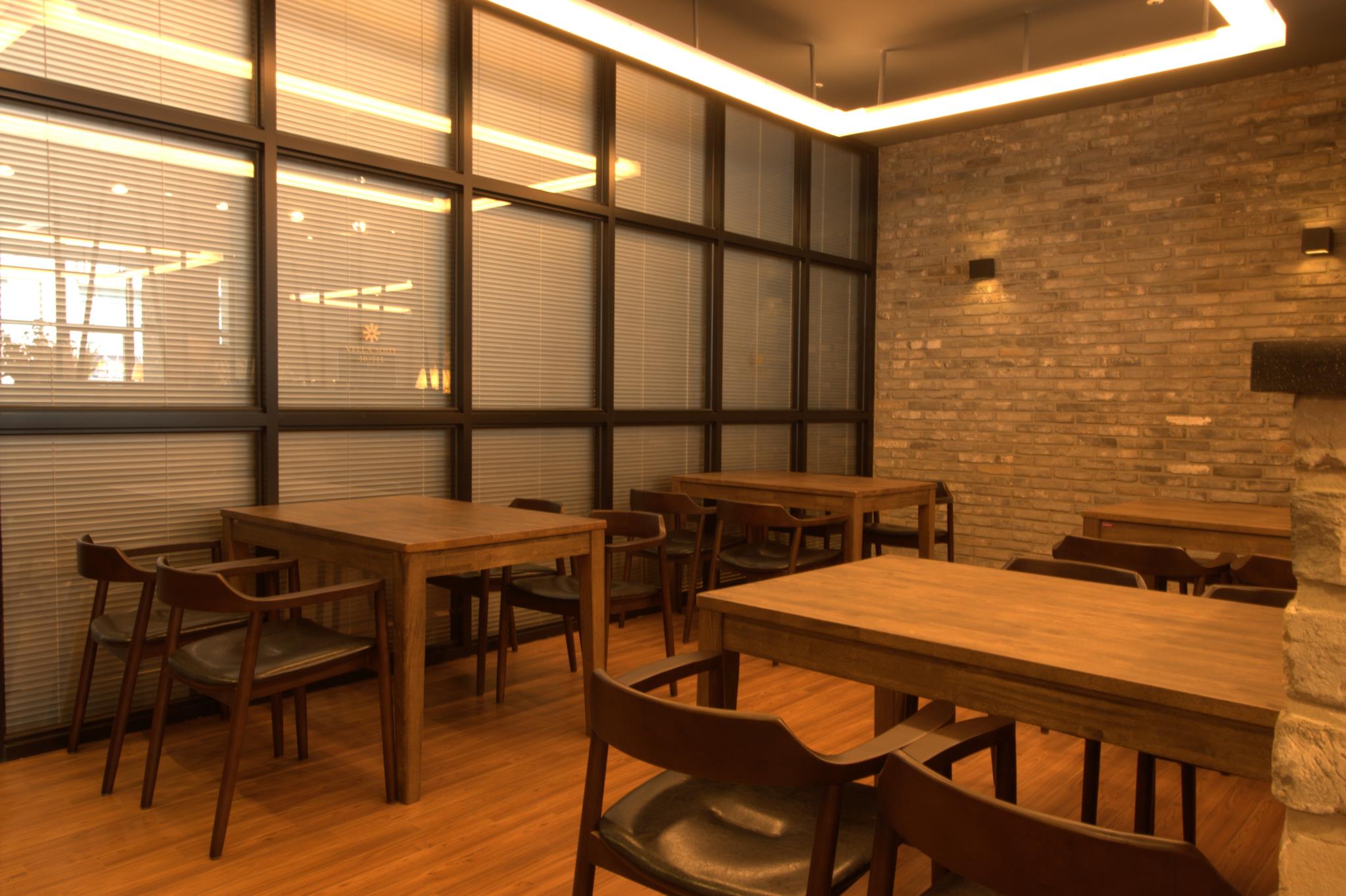 Vella Suite Hotel