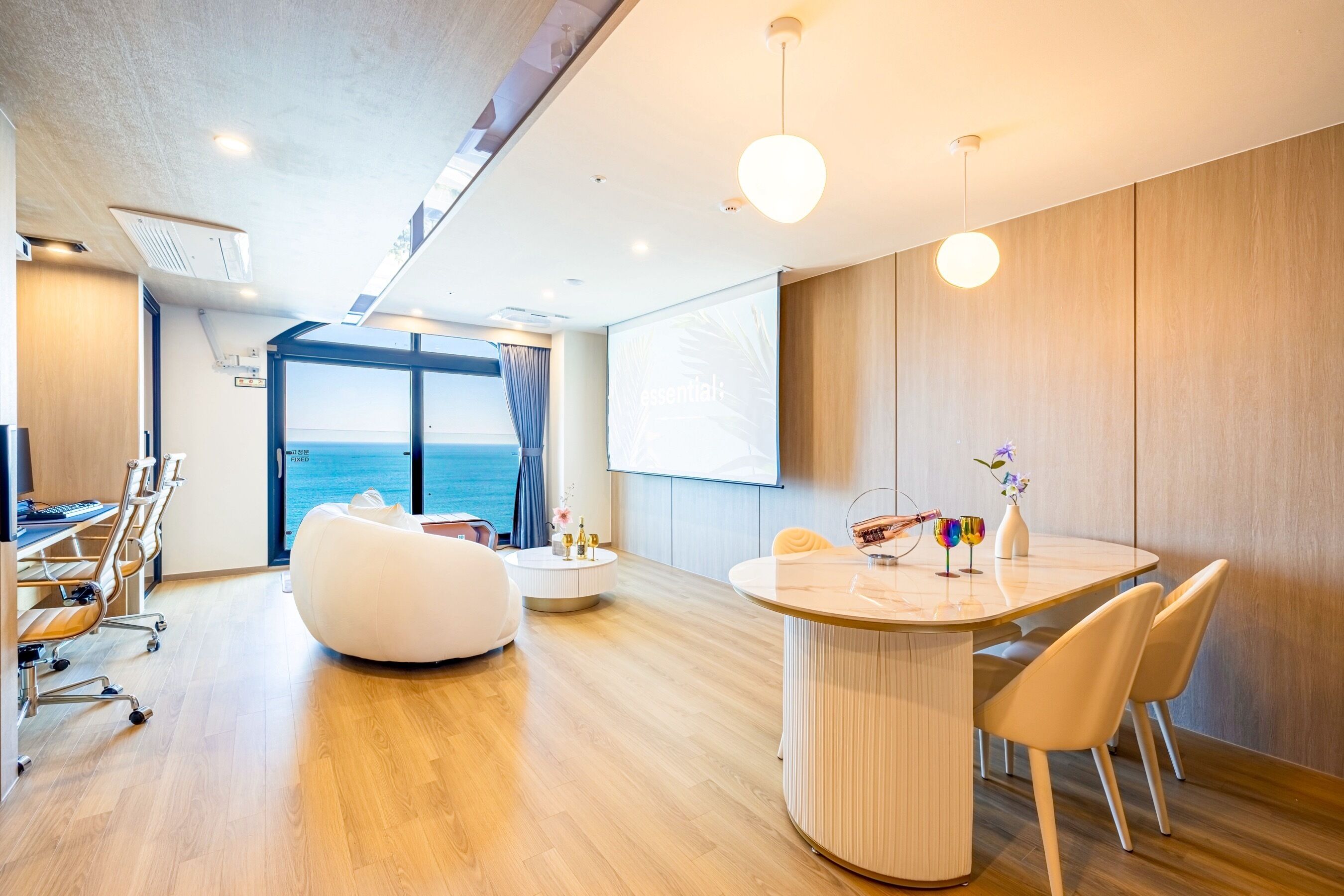 Hound Hotel Ulsan