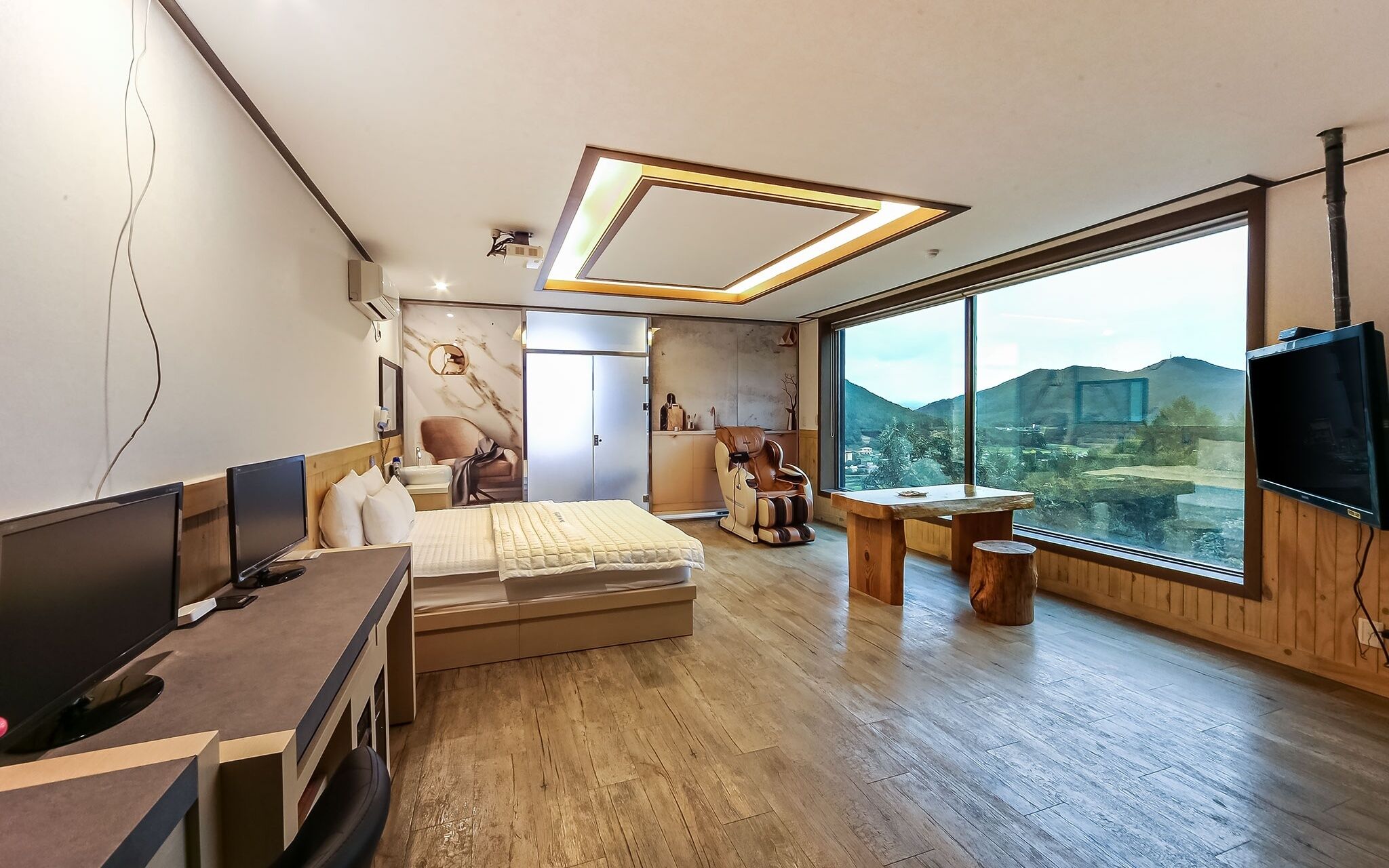 Ulsan Yeongnam Alps Into