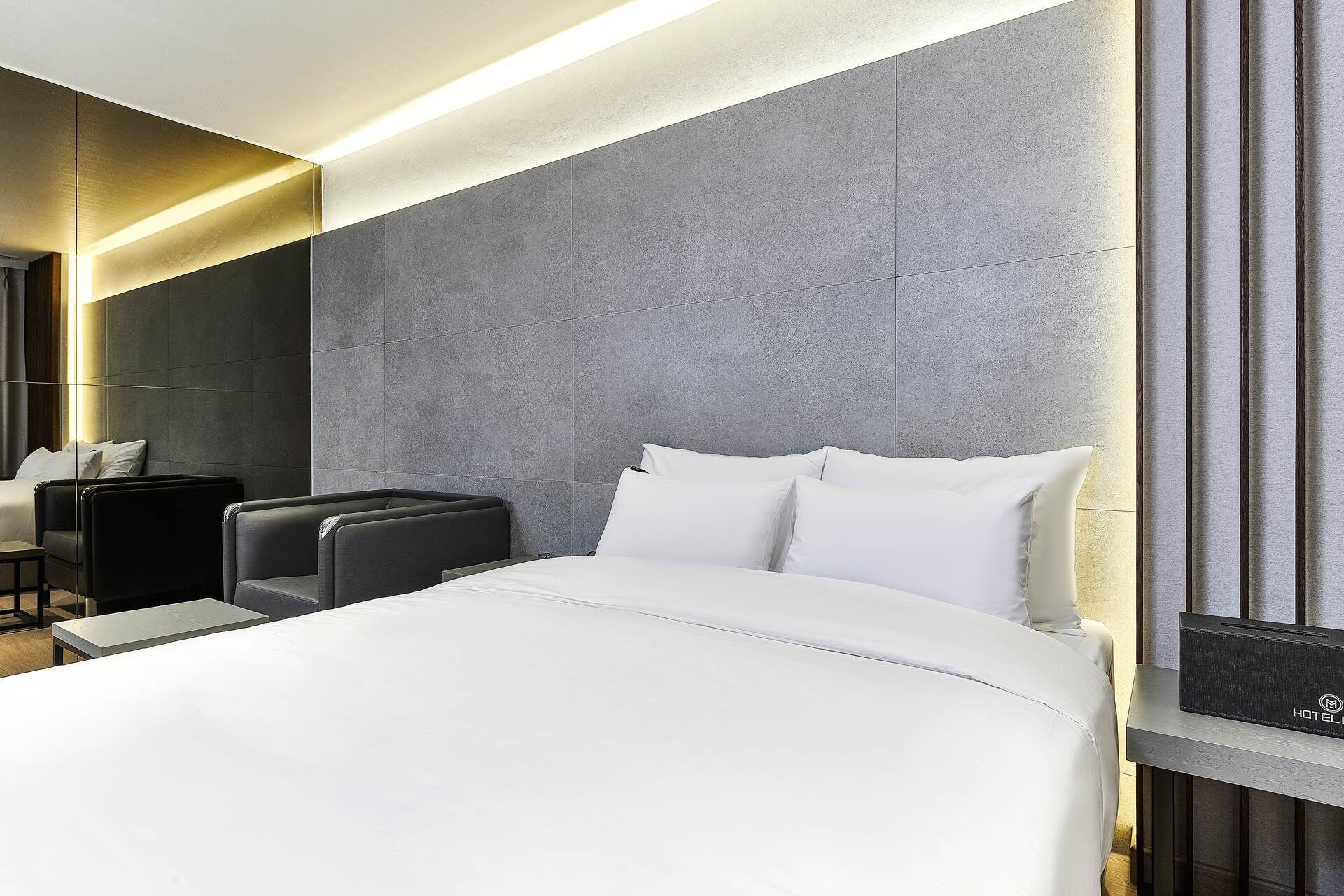 May Hotel