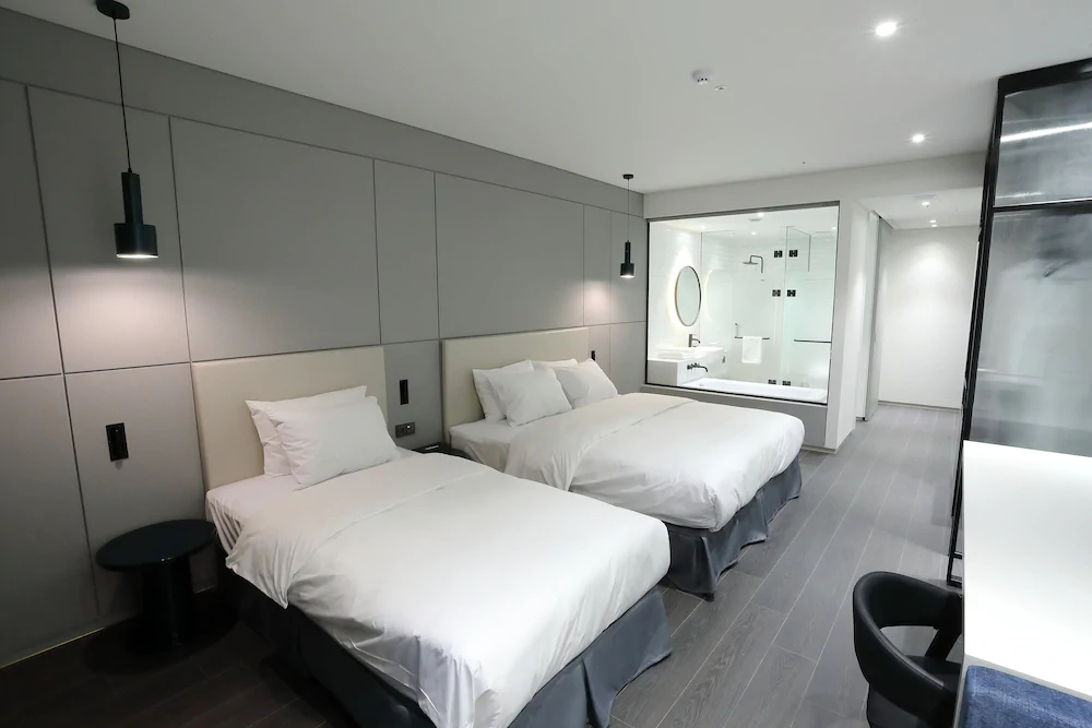 Orchid Hotel