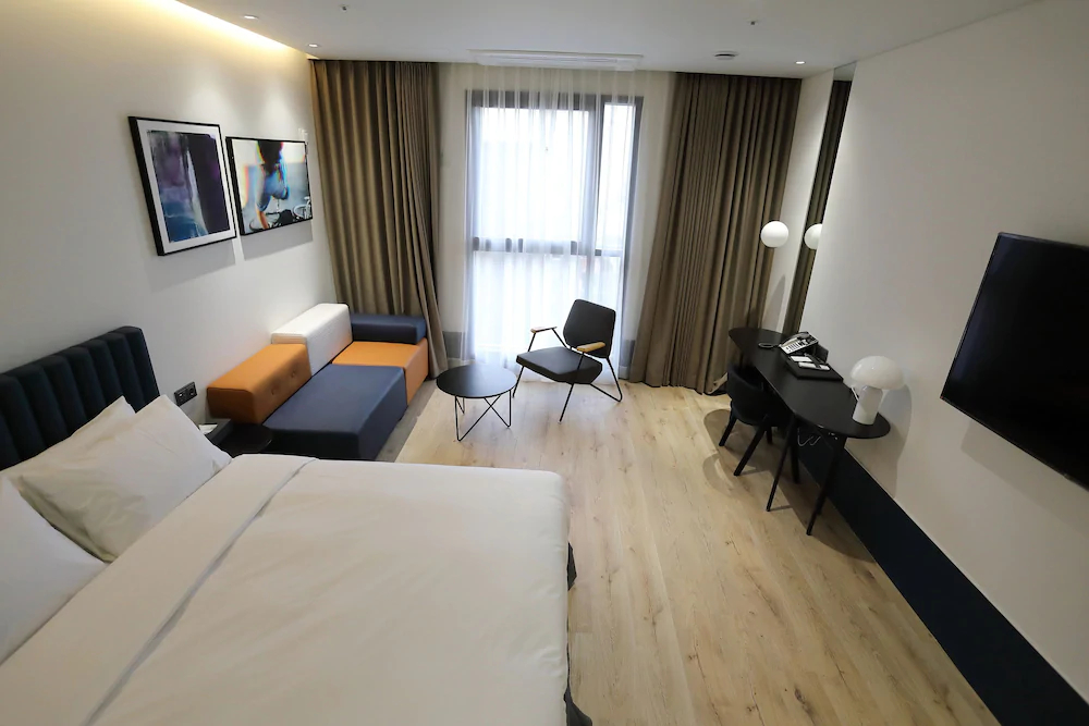 Orchid Hotel