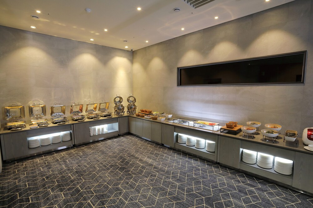 Orchid Hotel