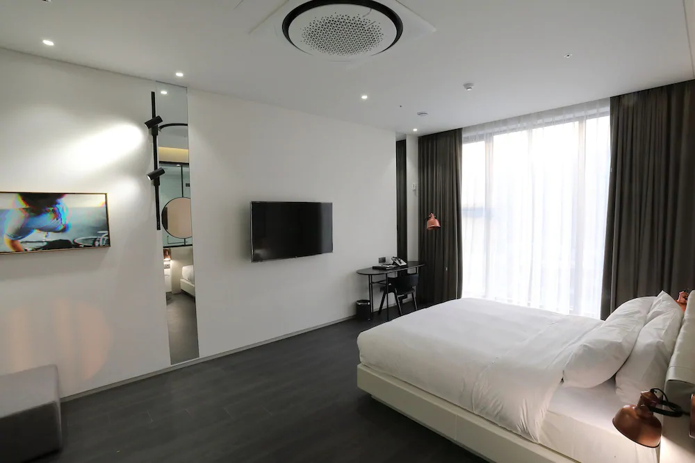 Orchid Hotel