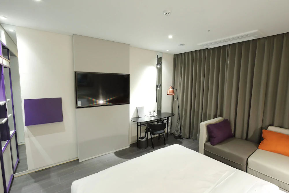 Orchid Hotel