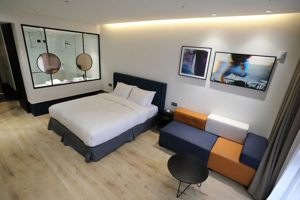 Orchid Hotel