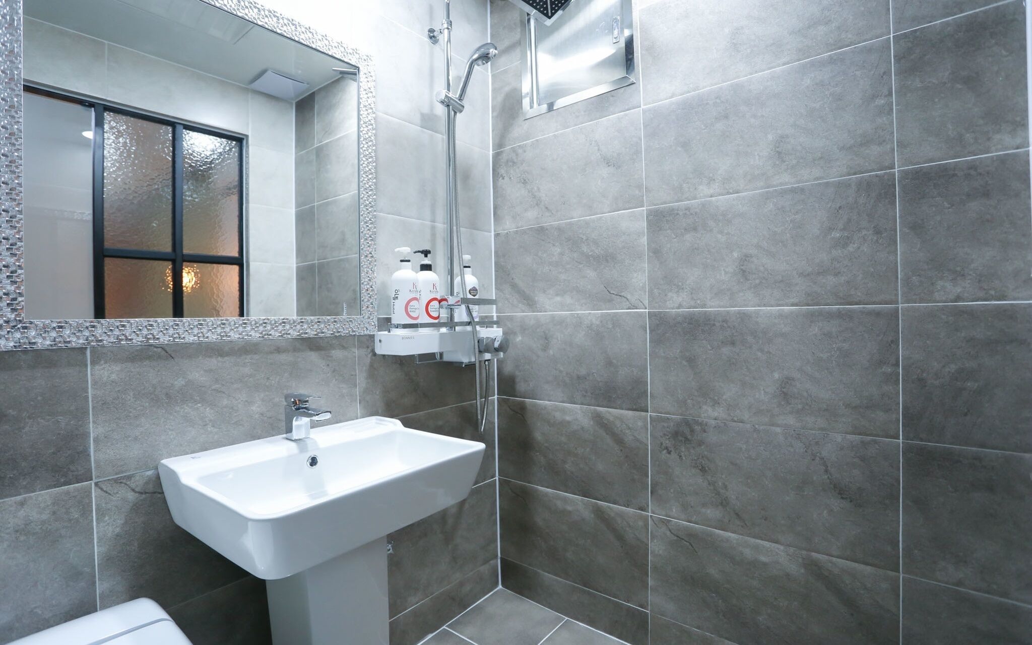 Wonju Two Days Hotel