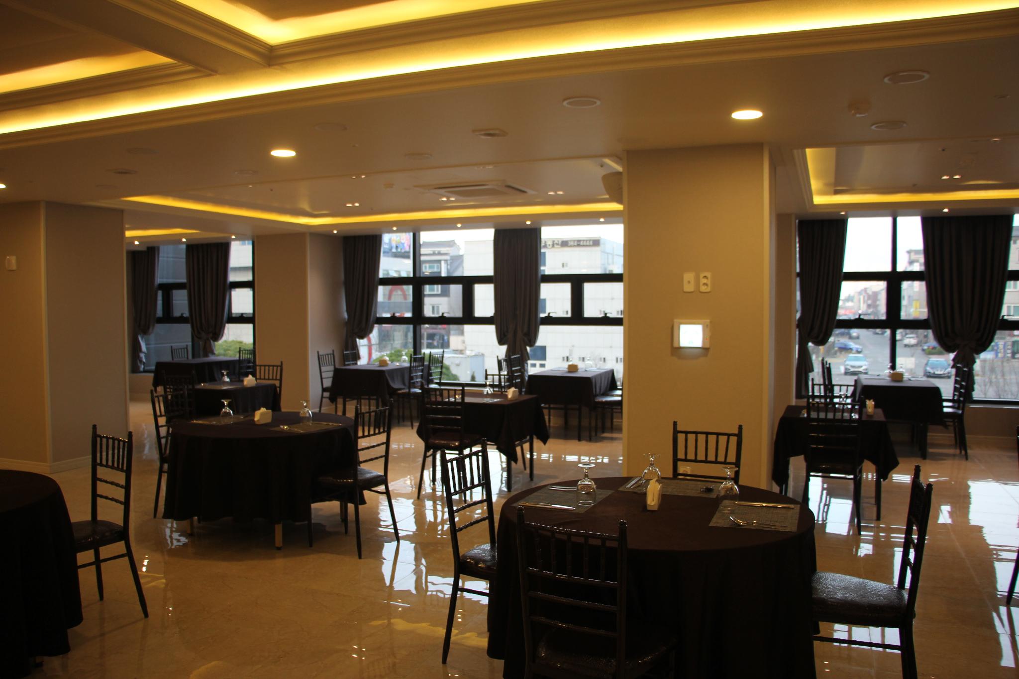 Benikea Yangsan Hotel