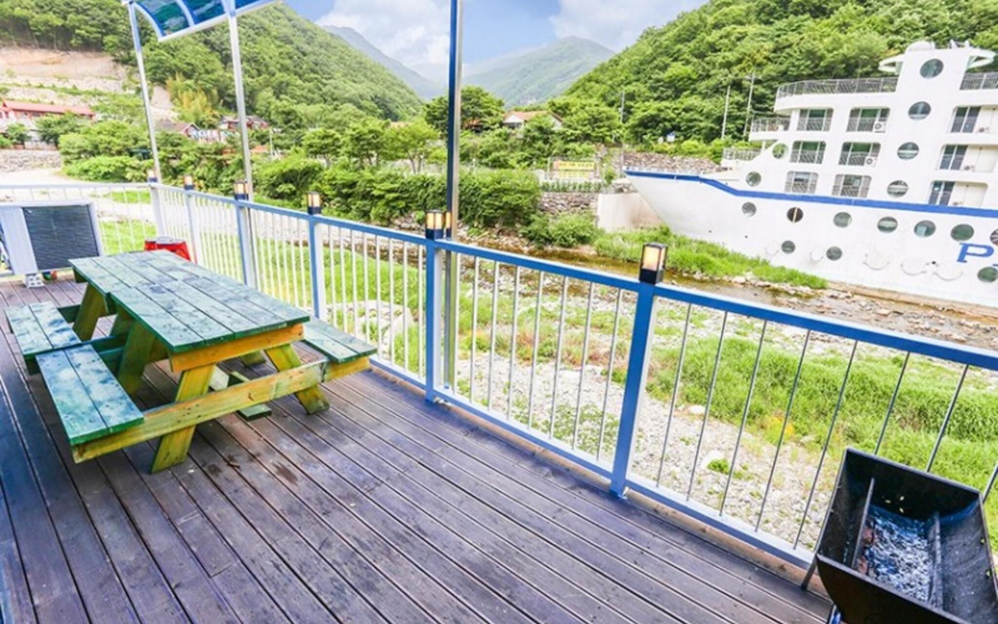 Doyeon Valley Pension