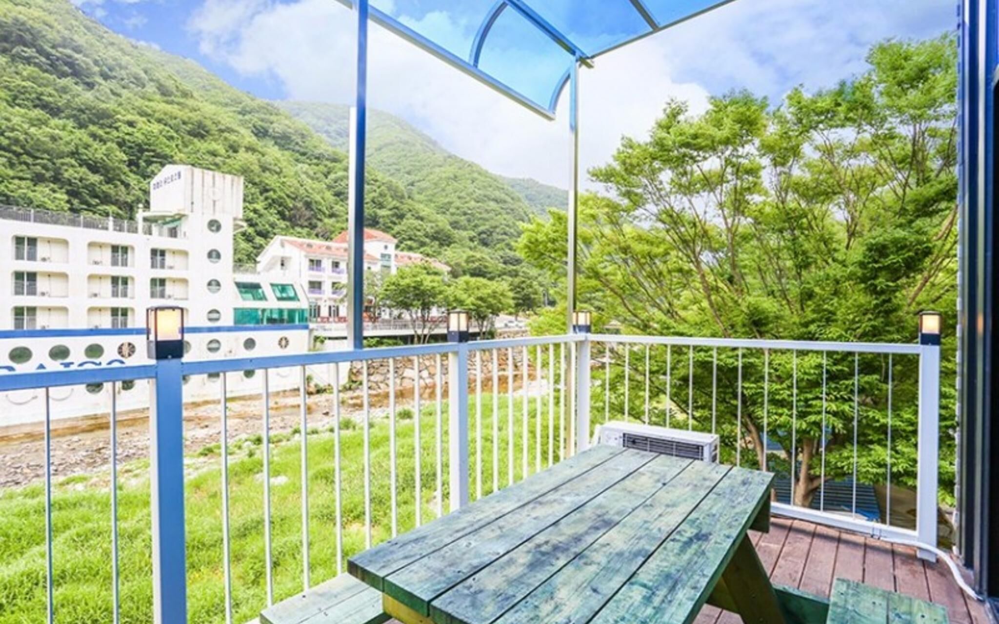 Doyeon Valley Pension