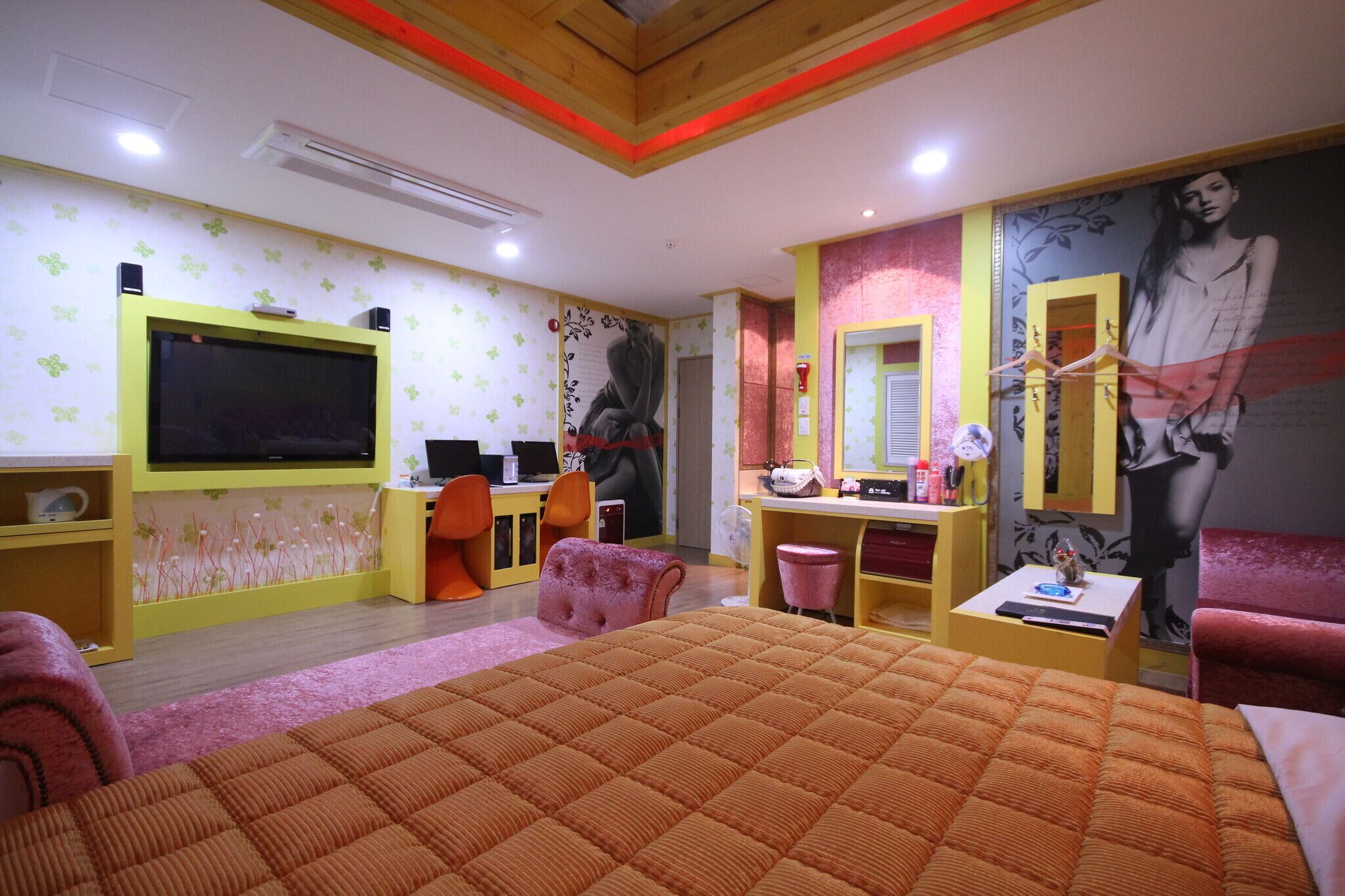 Yangsan Deokgye Show