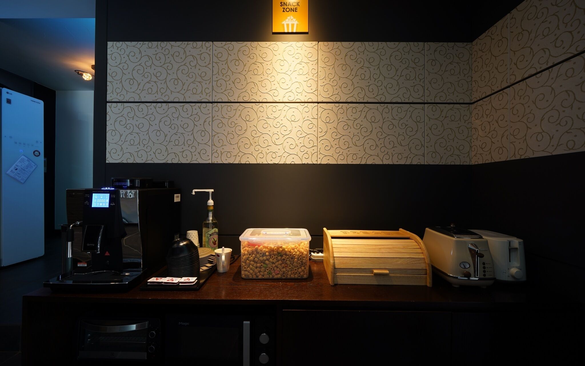 Yangsan Deokgye Yuna Hotel